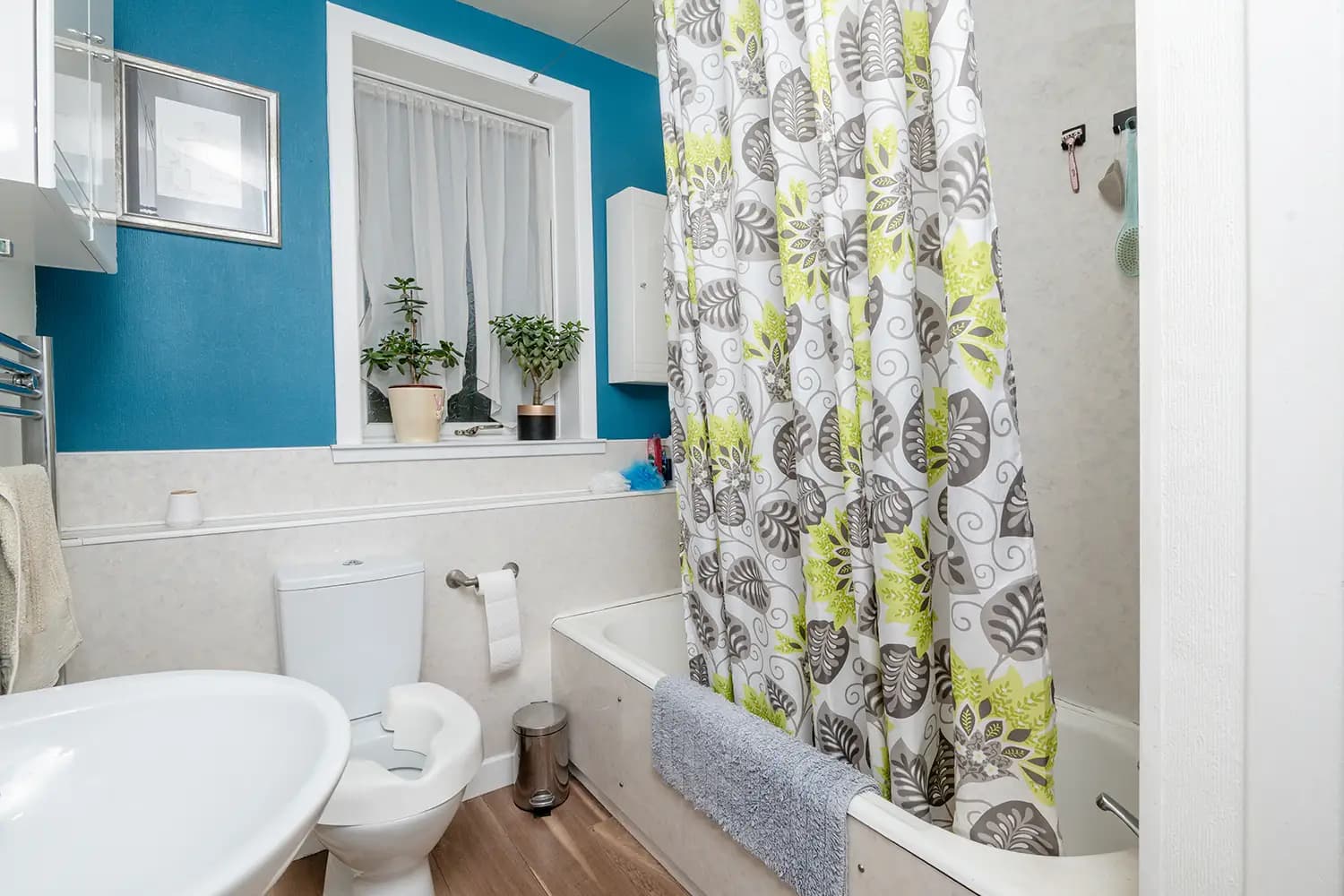 property photo 8 of 20