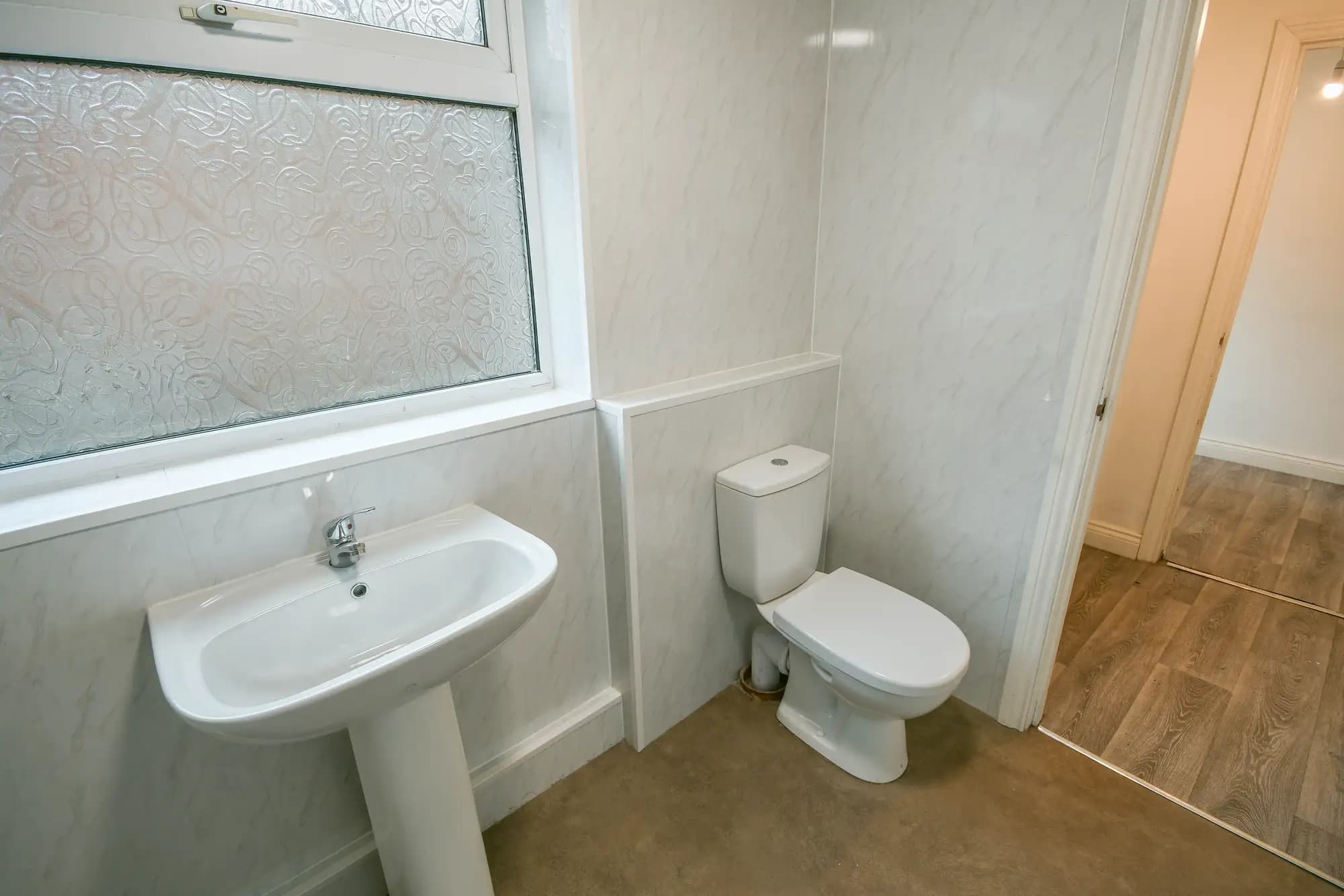property photo 9 of 18