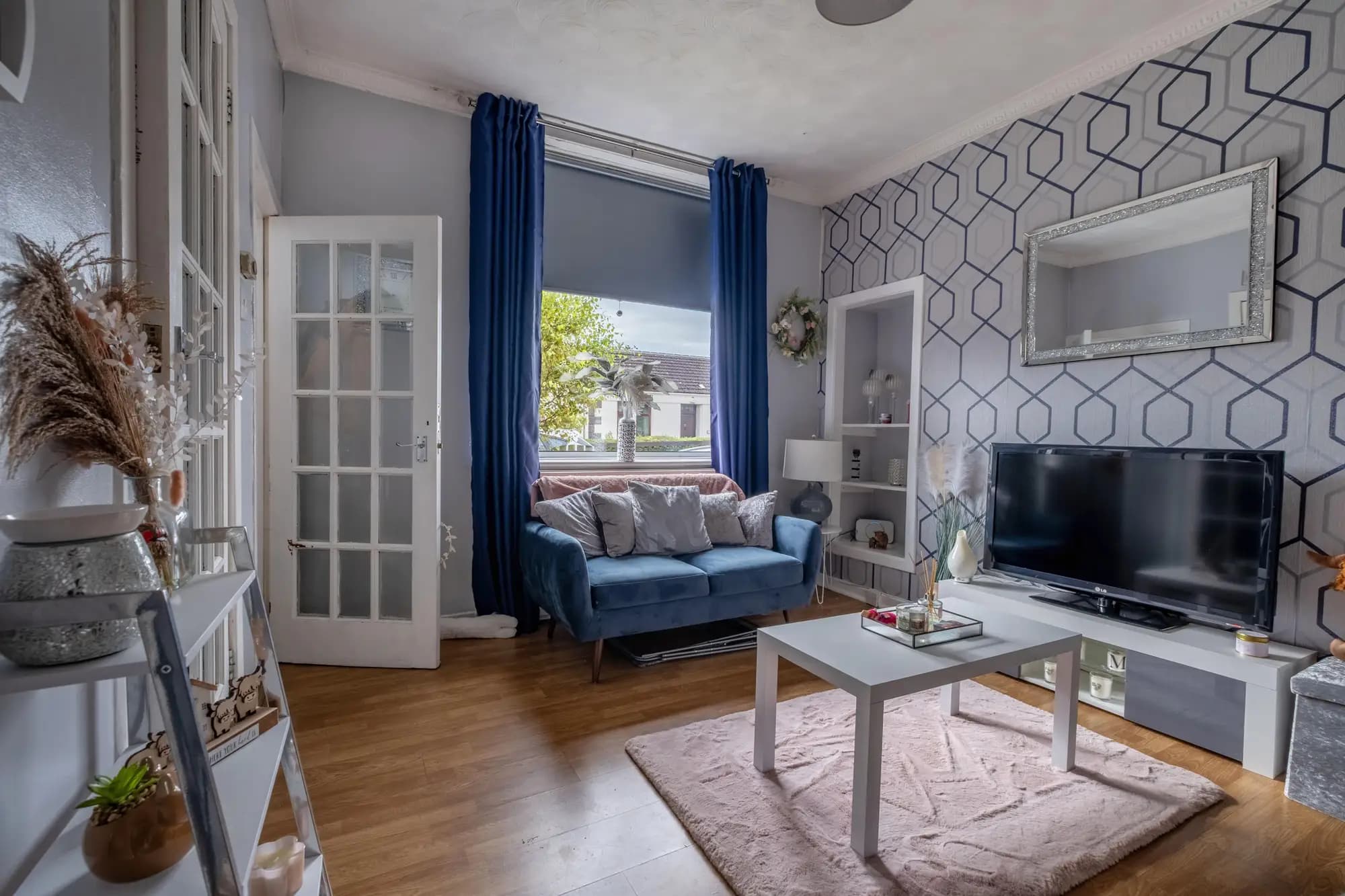 property photo 3 of 27