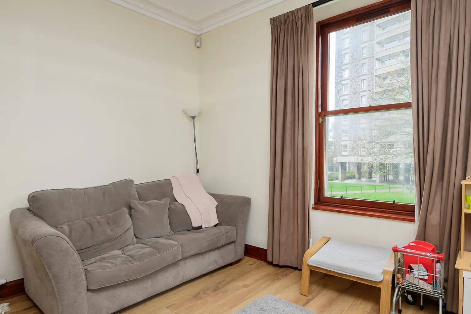 property photo 4 of 23