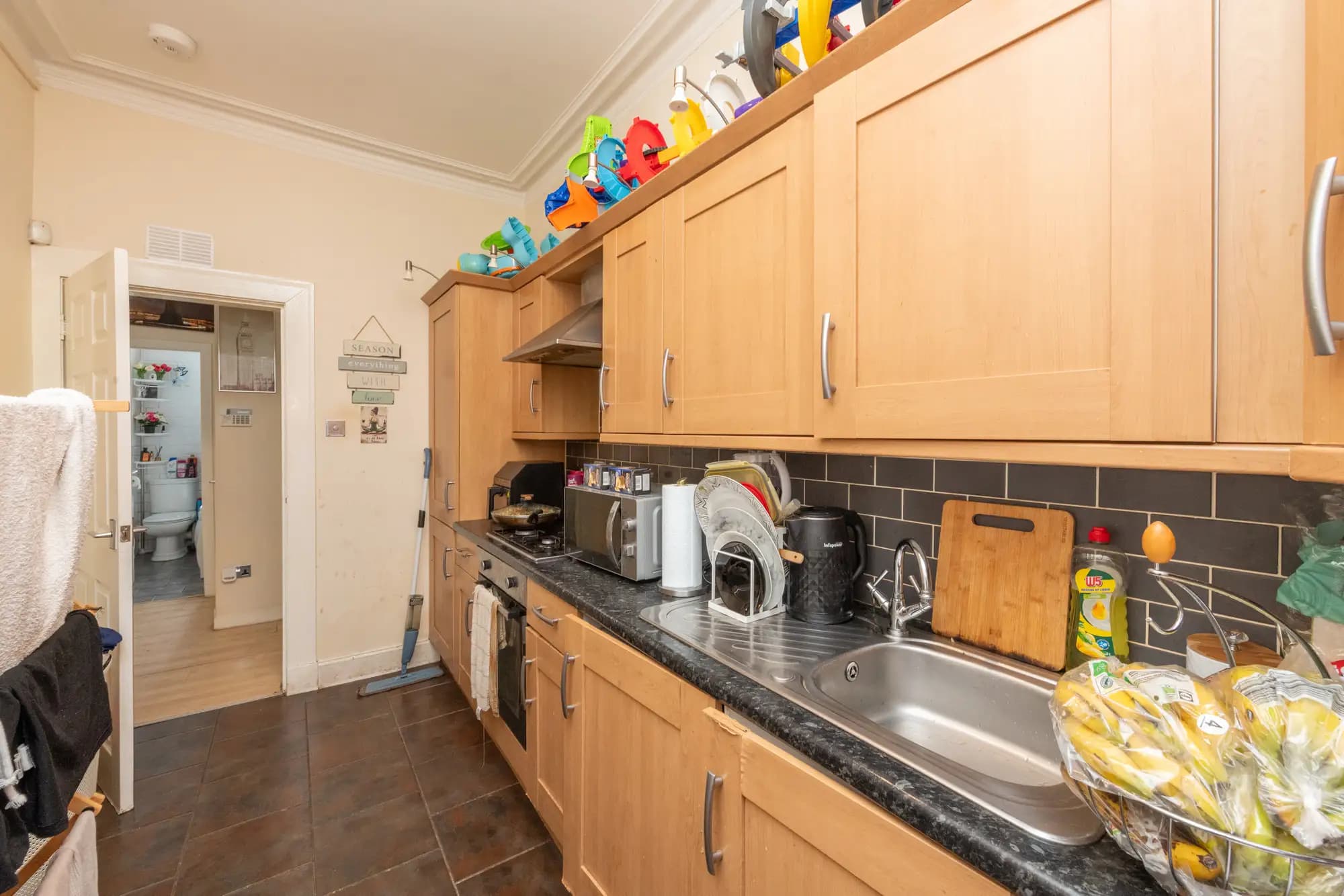 property photo 6 of 20