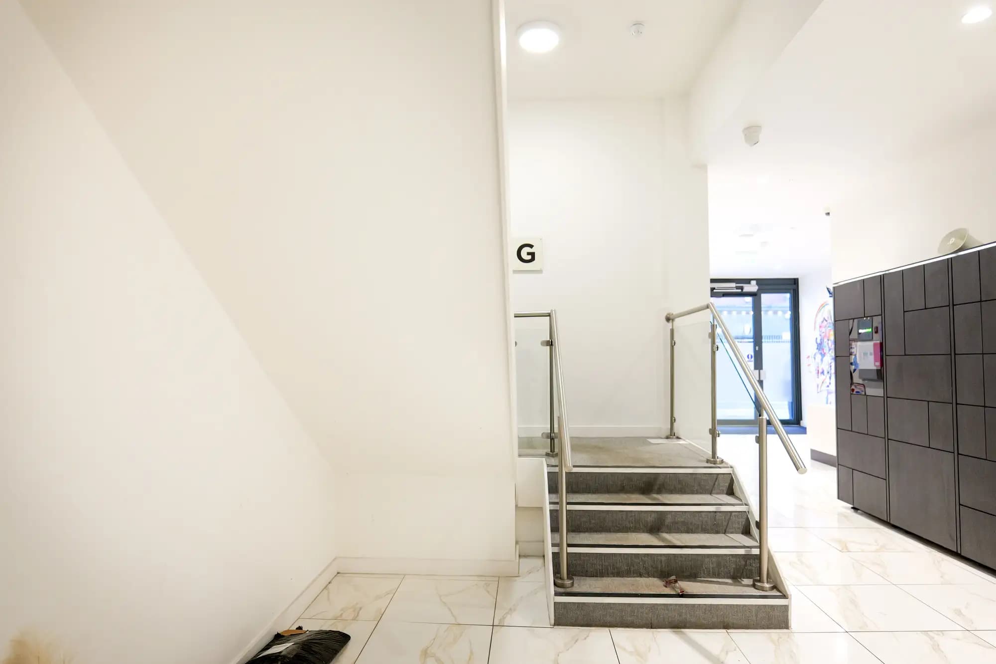 property photo 13 of 17