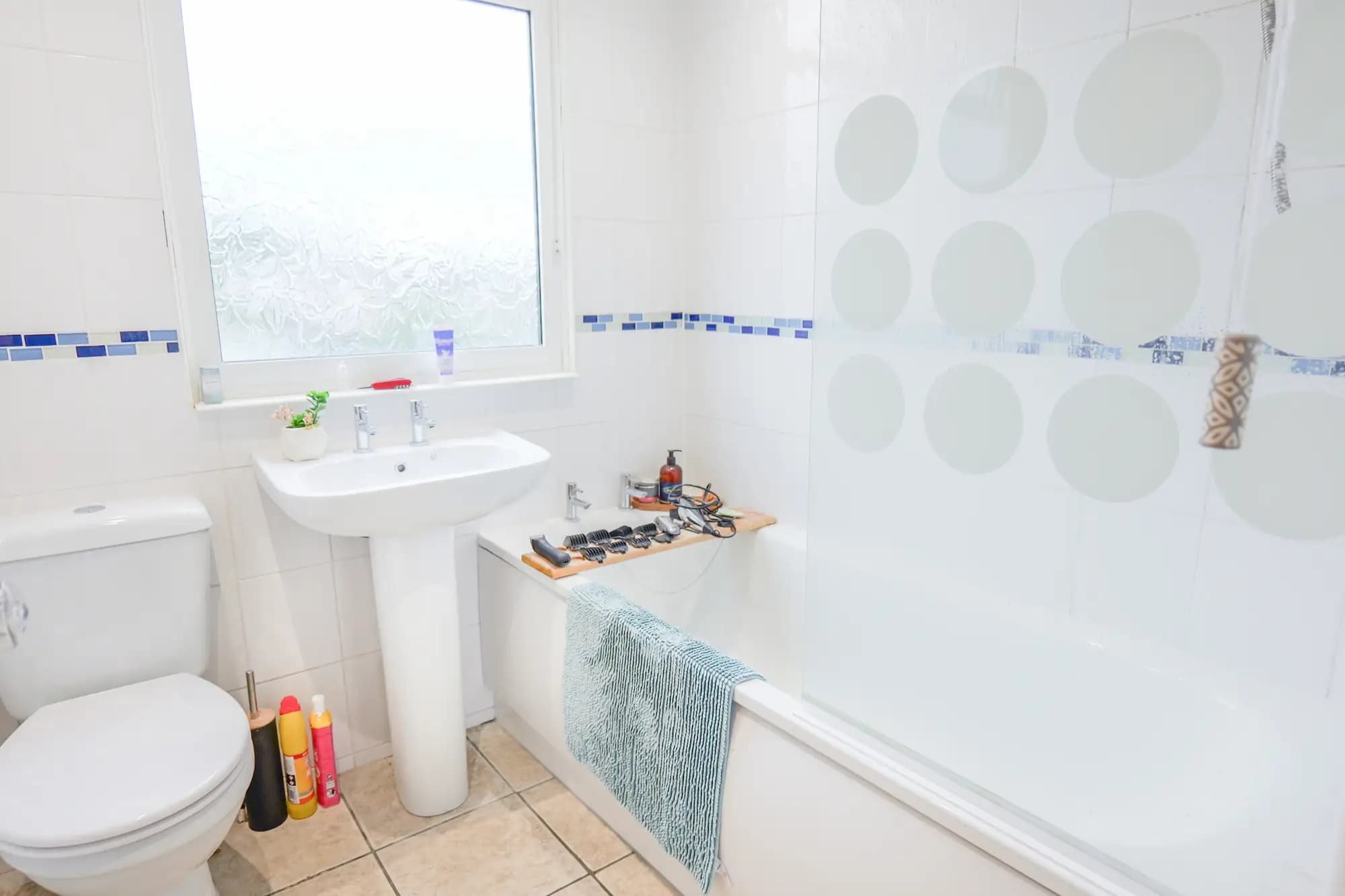 property photo 7 of 19