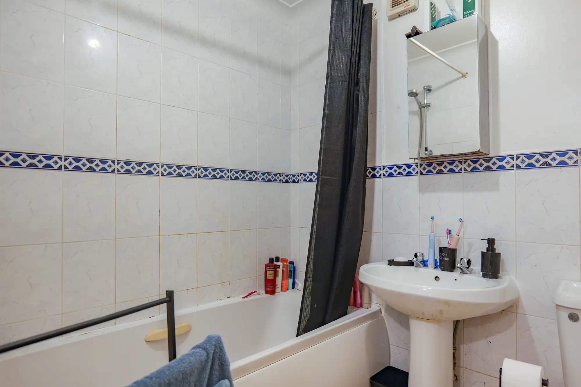 property photo 9 of 24