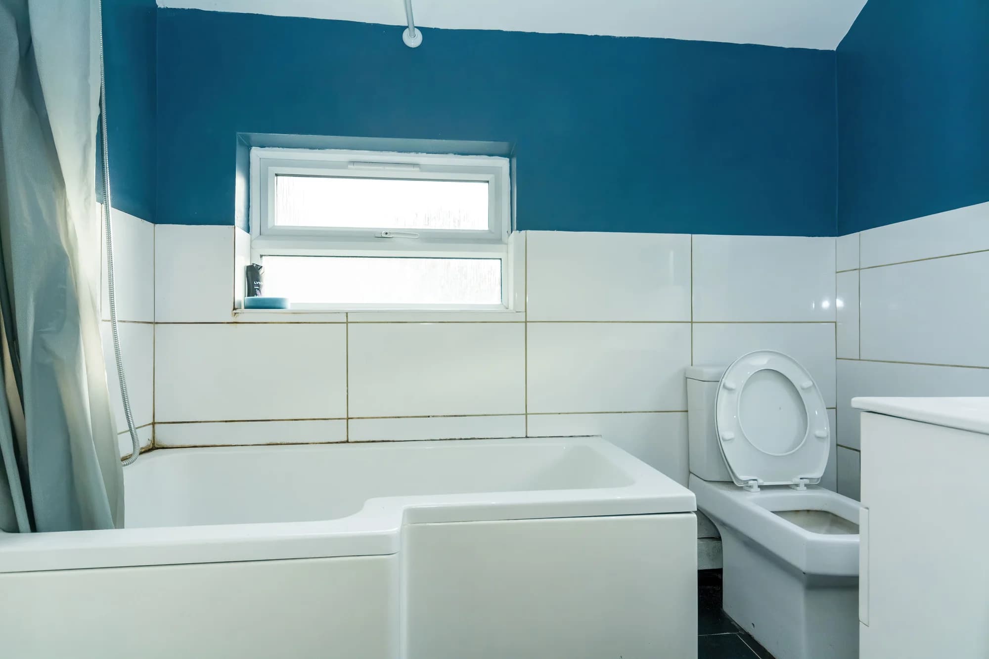 property photo 8 of 20