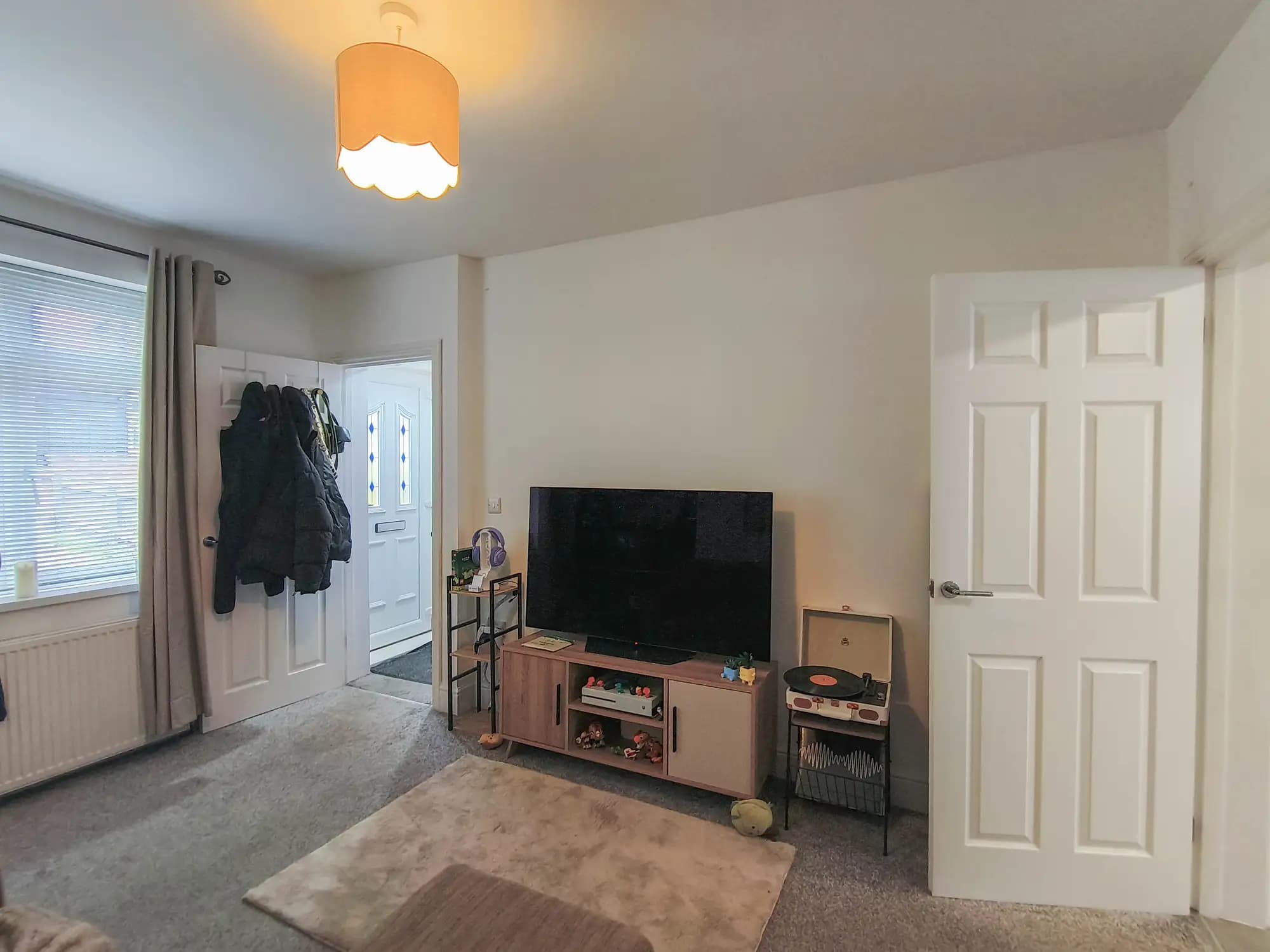 property photo 4 of 16