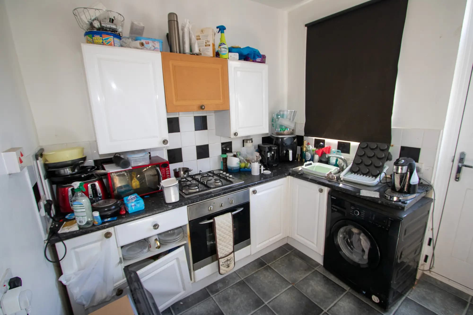 property photo 7 of 18