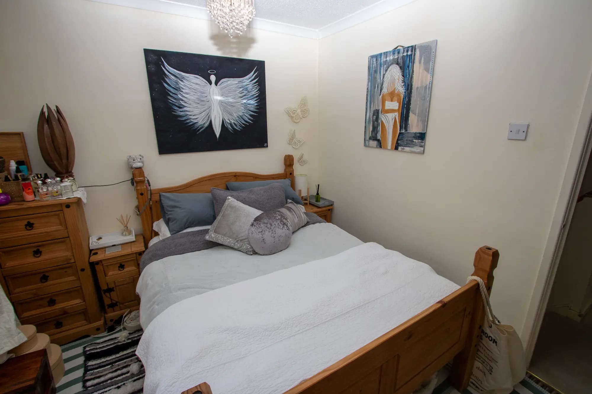 property photo 11 of 16