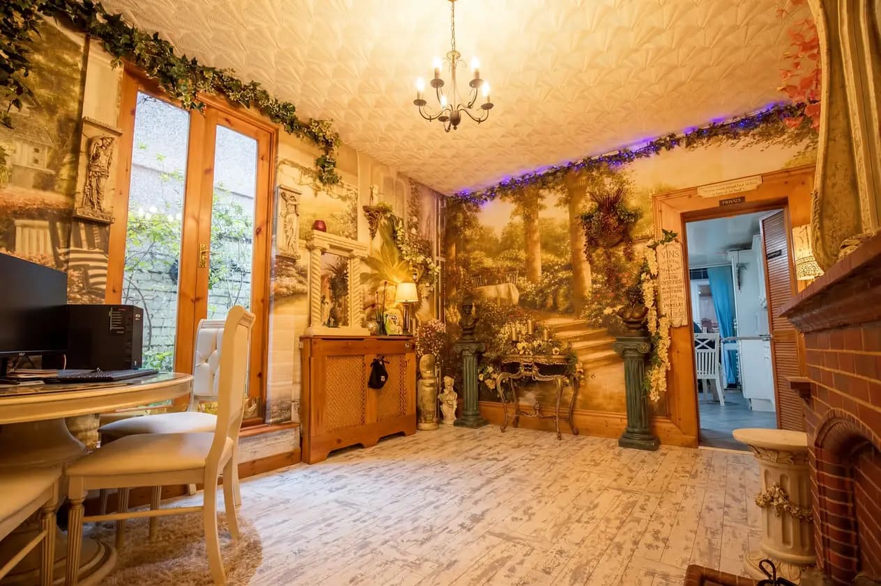 property photo 20 of 35