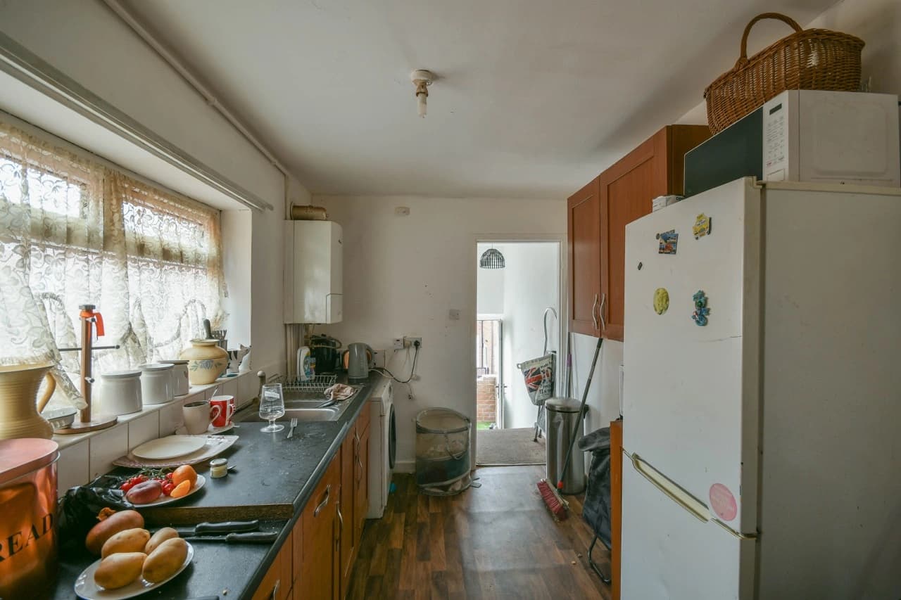 property photo 8 of 30