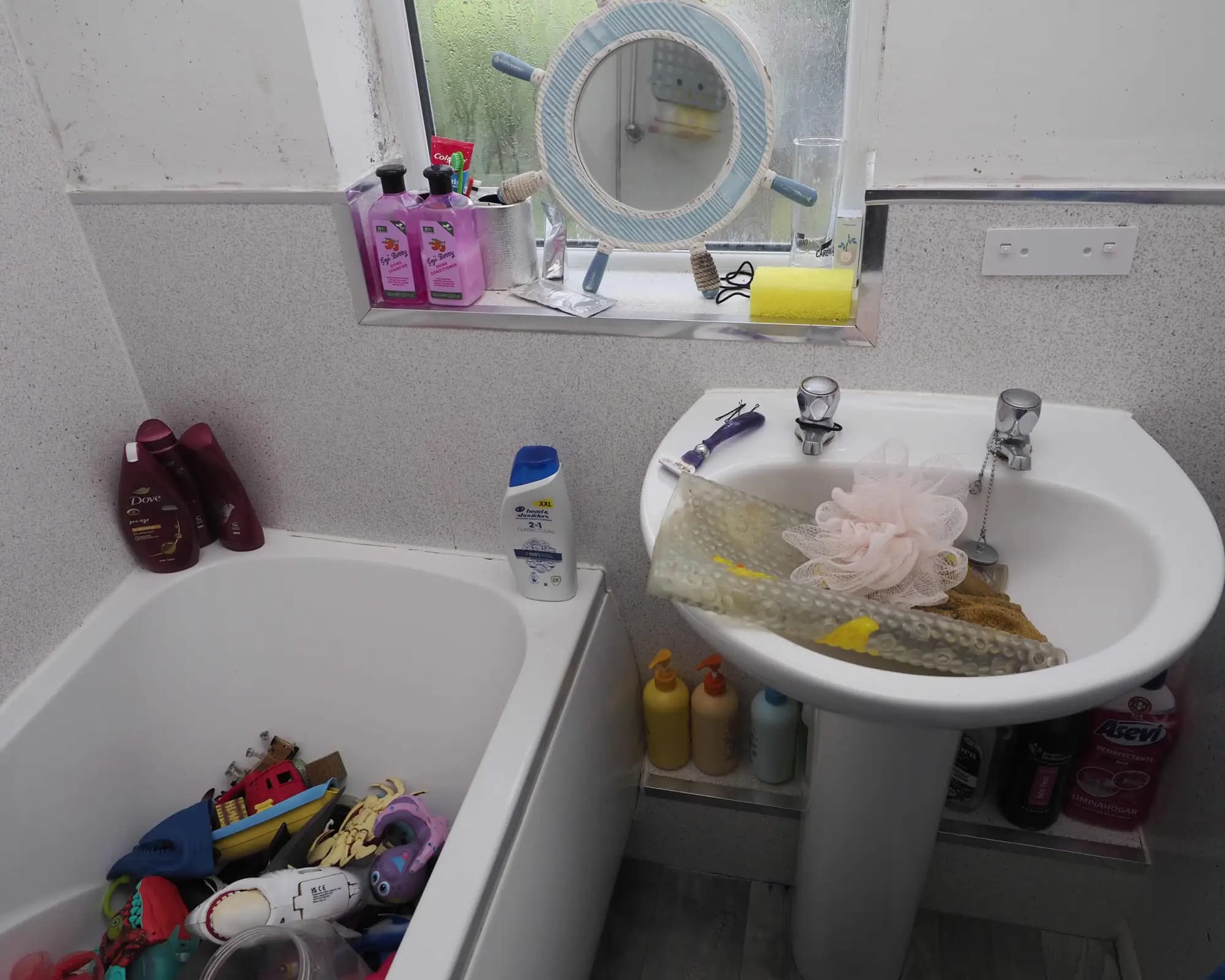 property photo 10 of 23