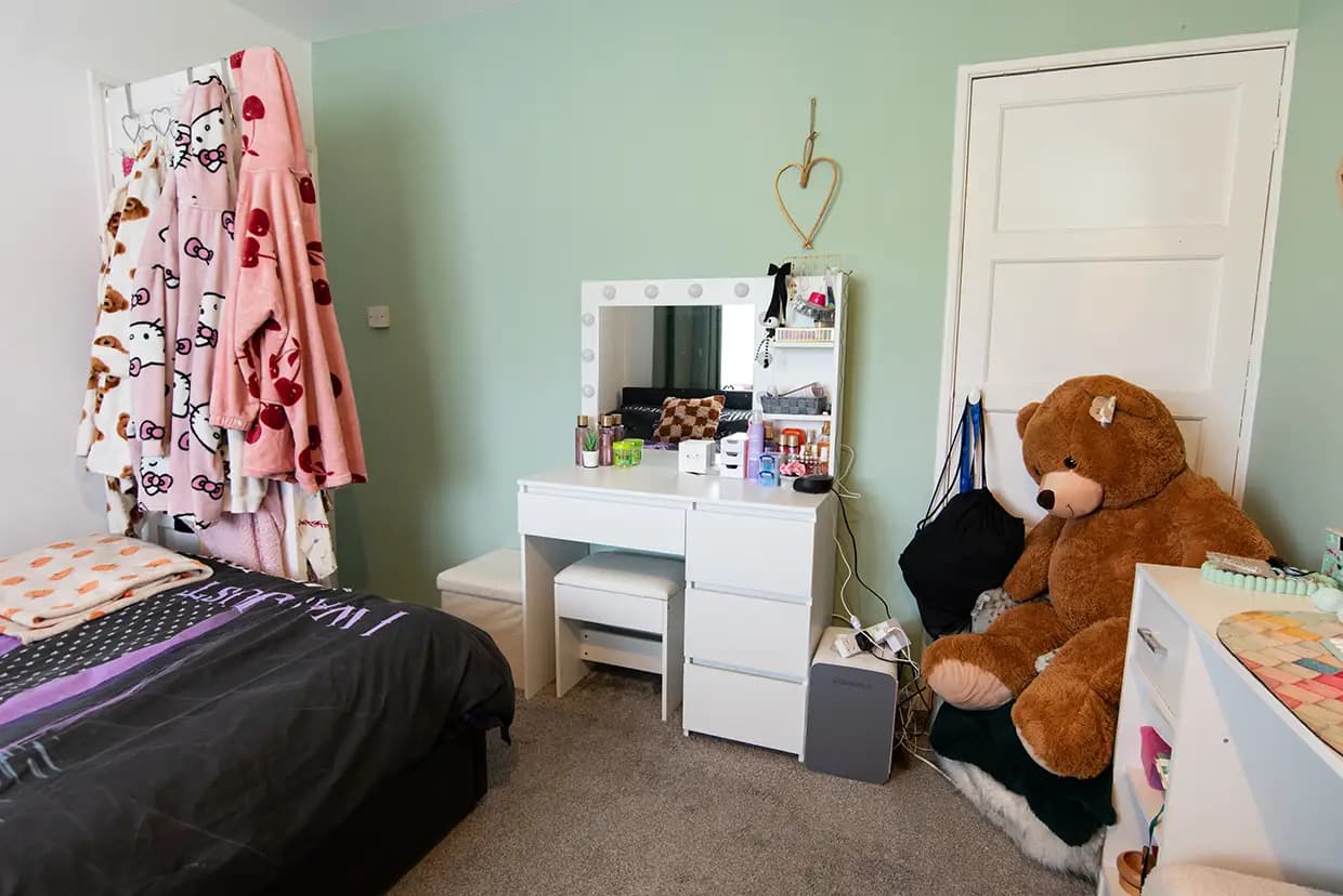 property photo 18 of 25