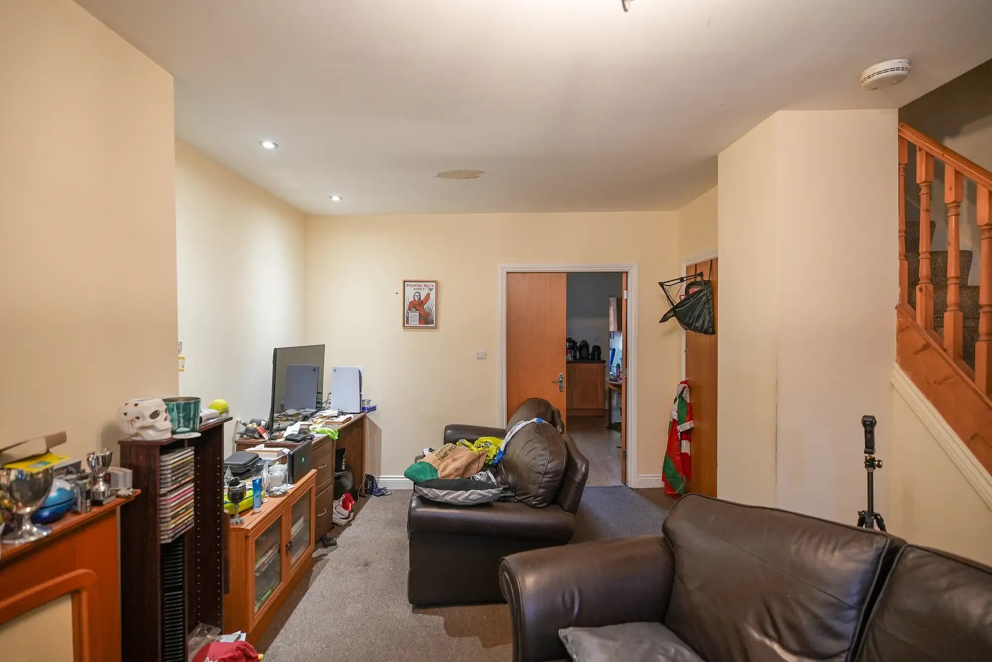 property photo 2 of 27