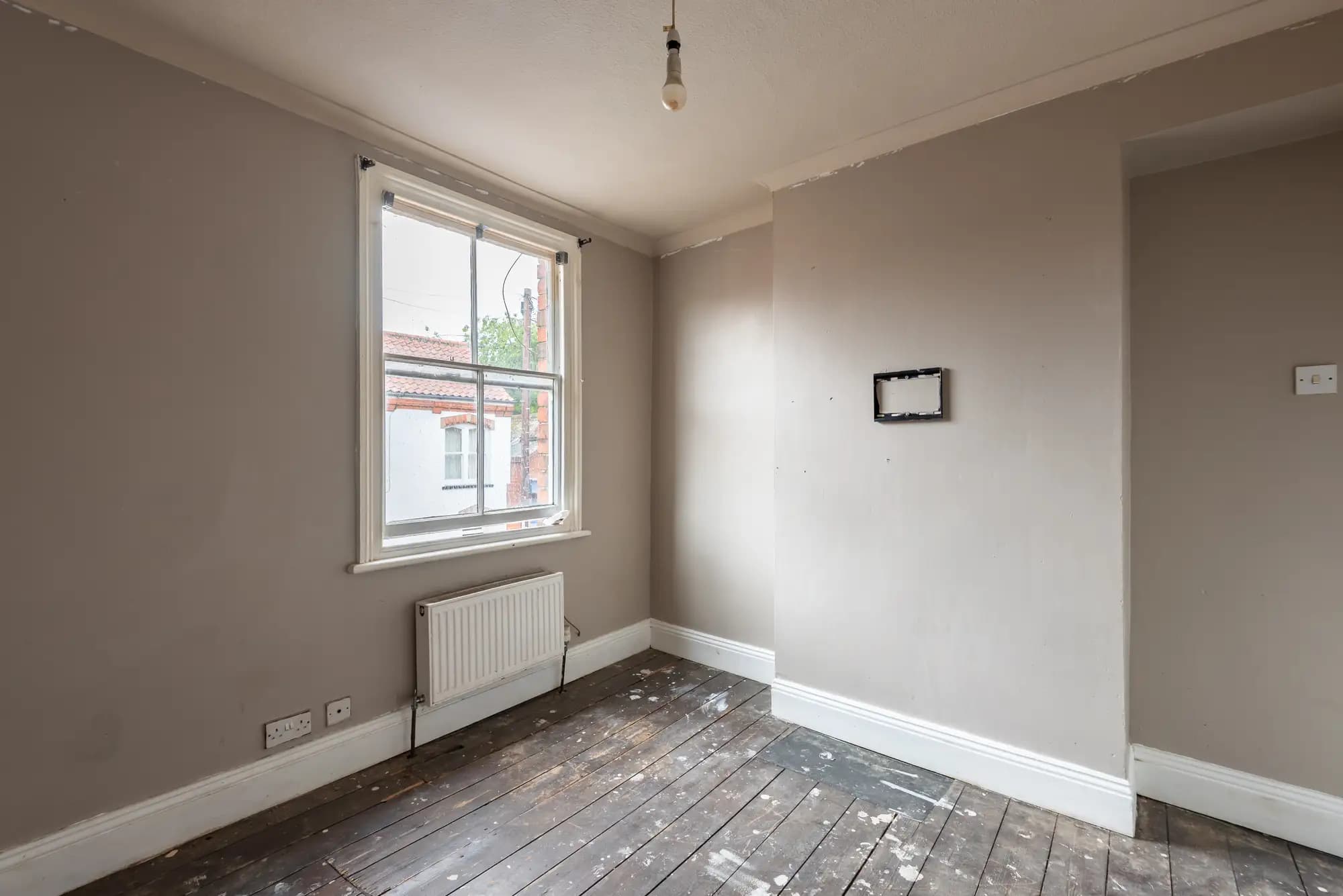 property photo 11 of 17