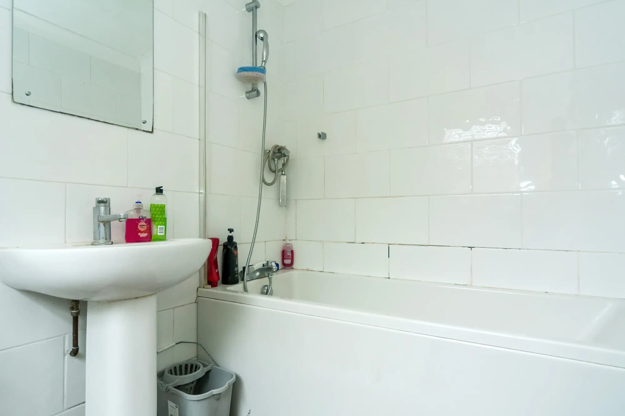 property photo 8 of 20