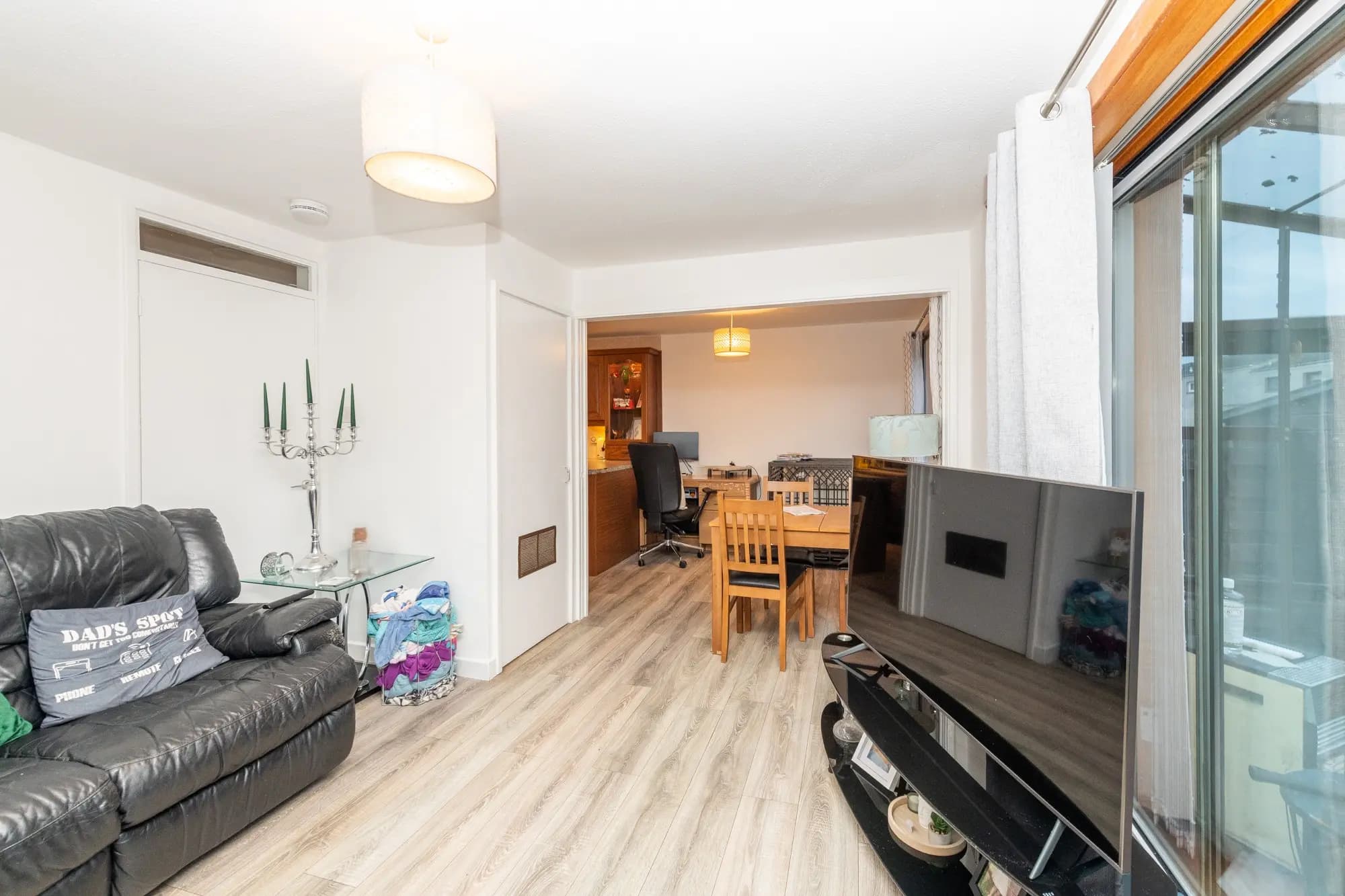 property photo 4 of 25