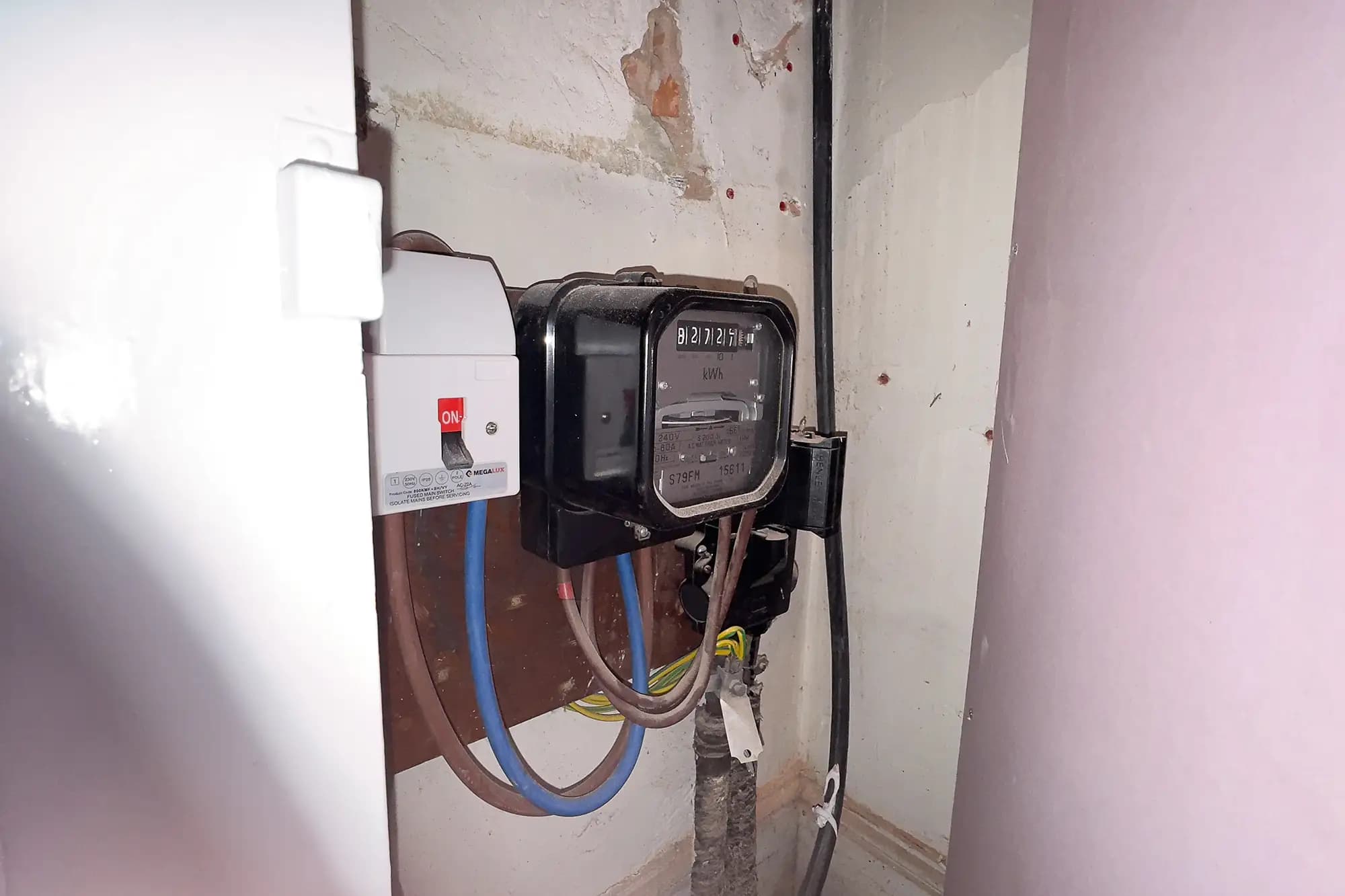 property photo 21 of 27