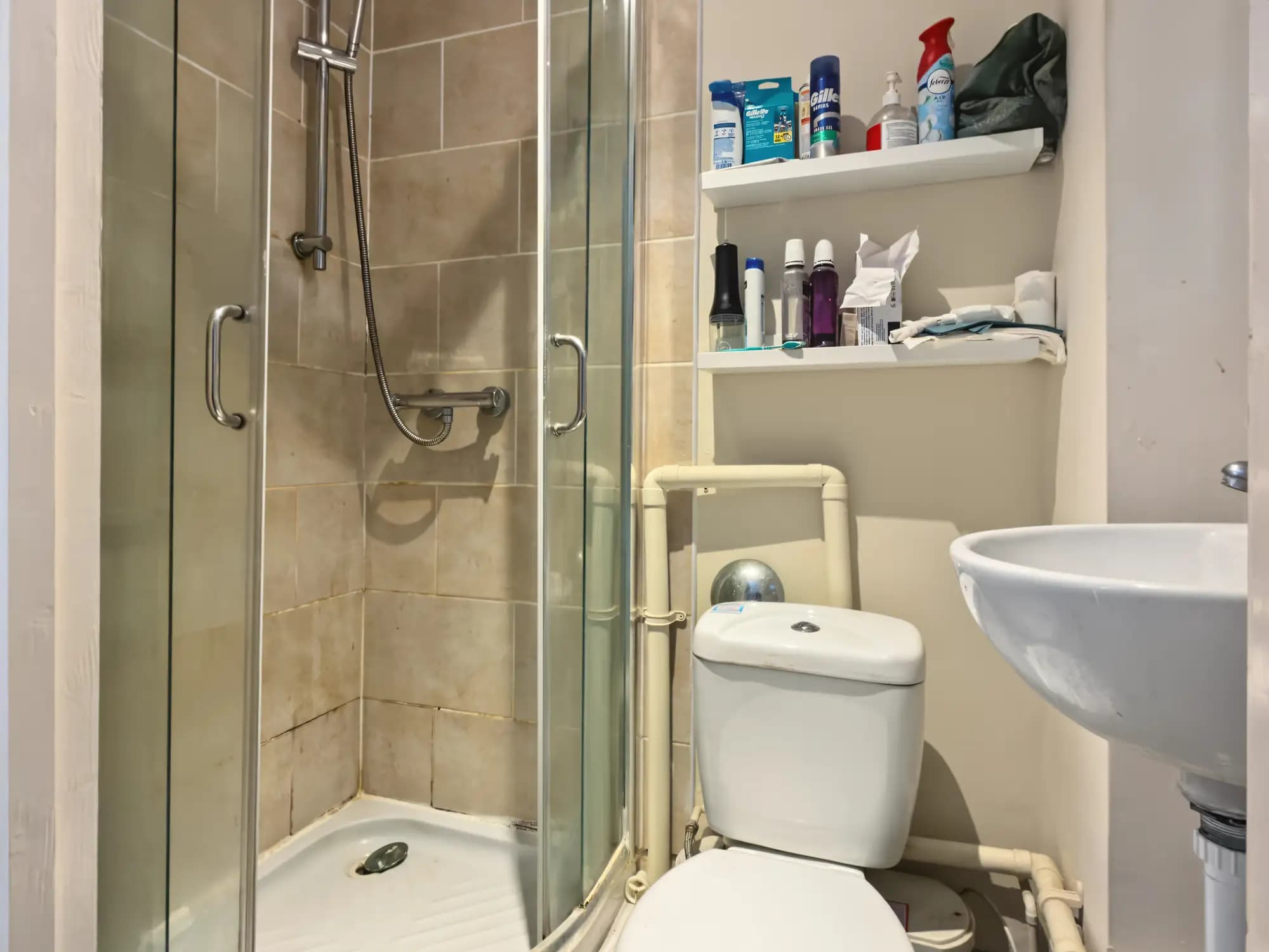 property photo 7 of 23