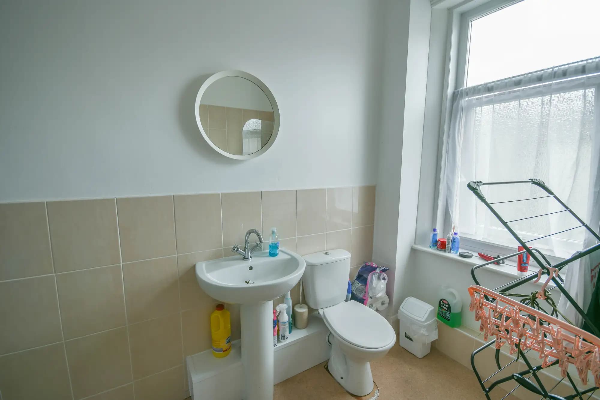 property photo 8 of 17