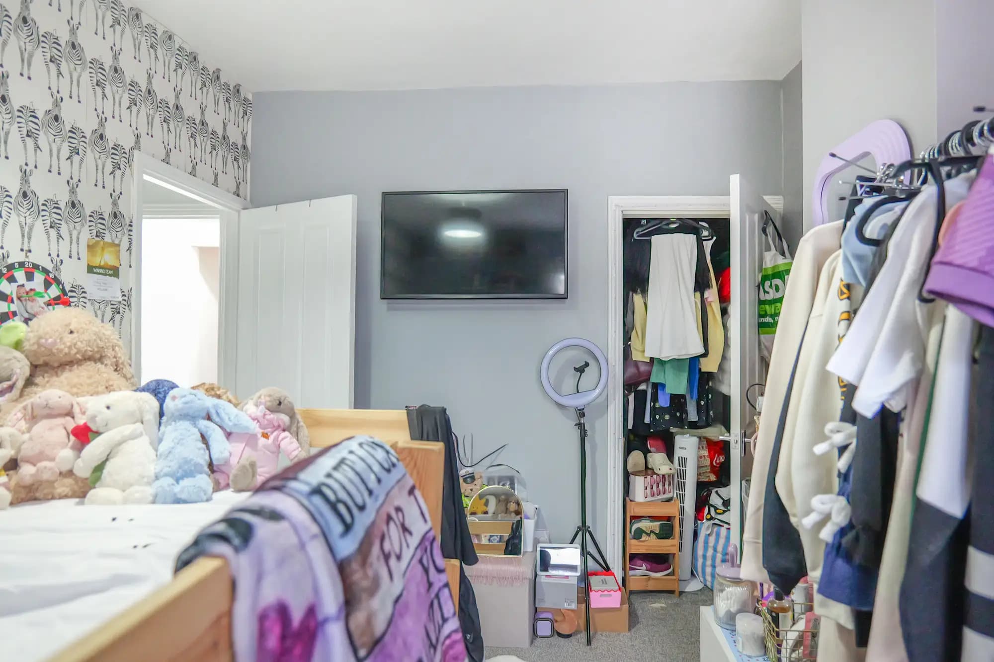 property photo 13 of 23