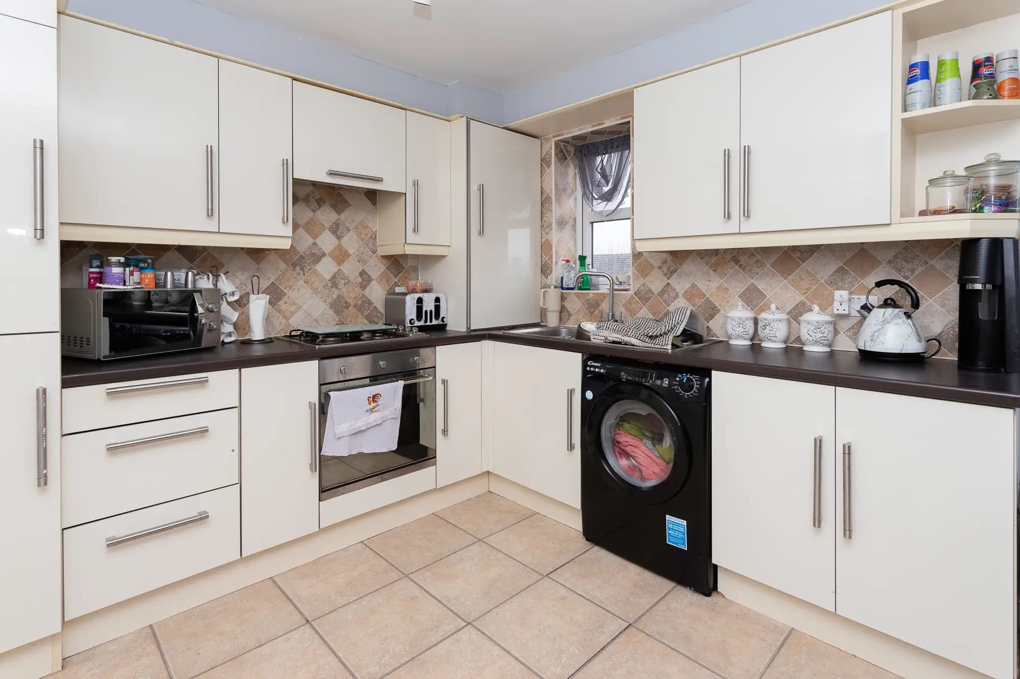 property photo 6 of 27