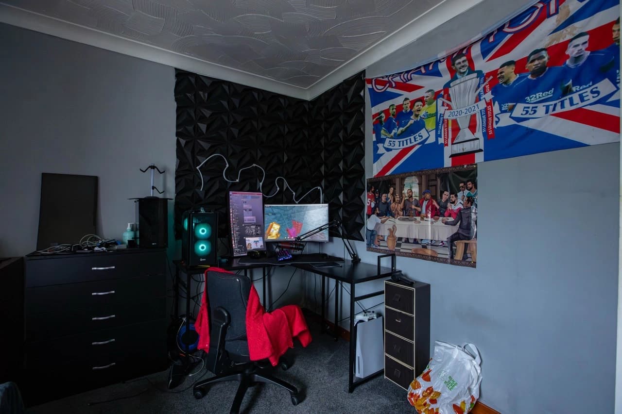property photo 17 of 22