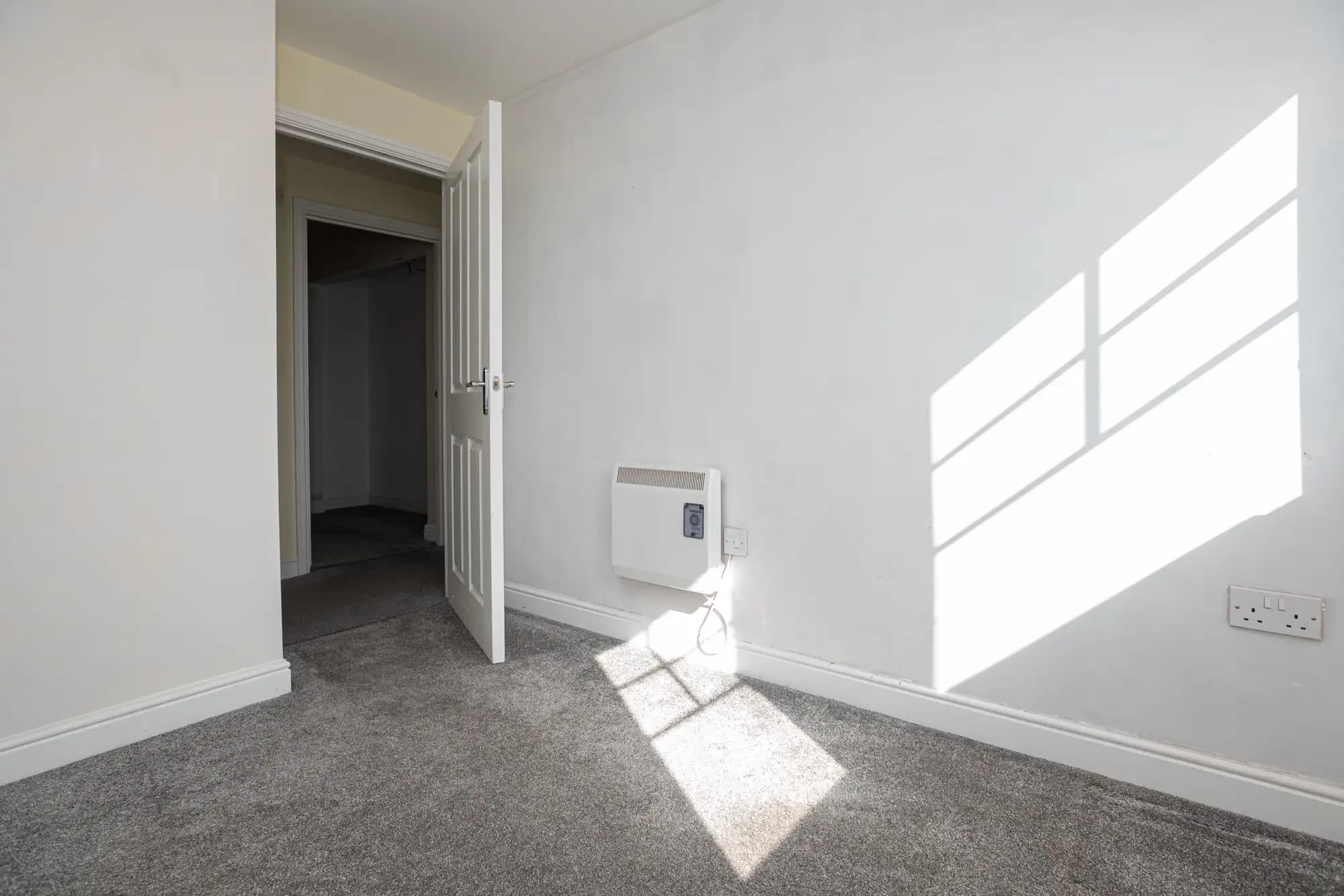 property photo 12 of 15