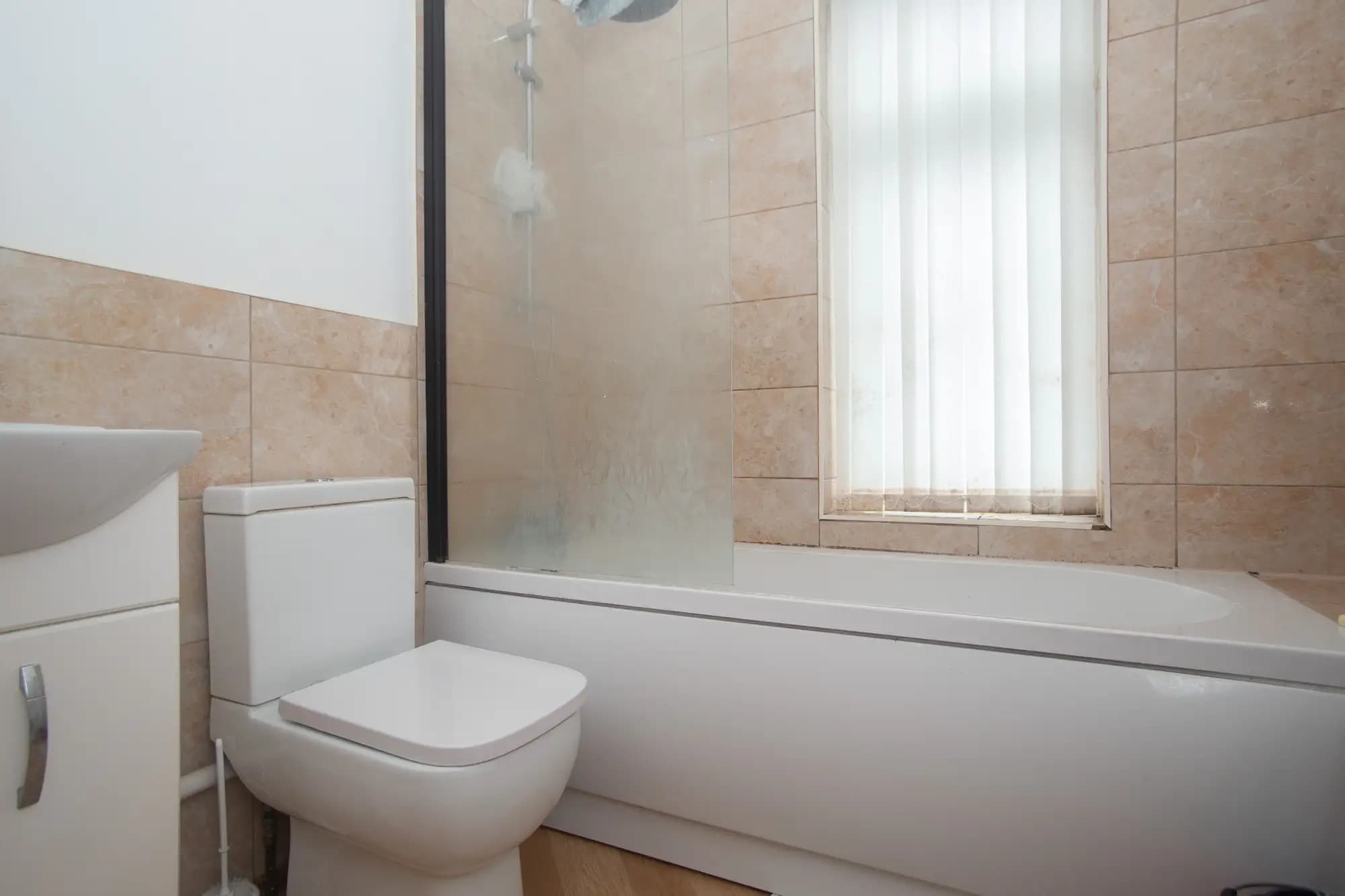 property photo 9 of 19