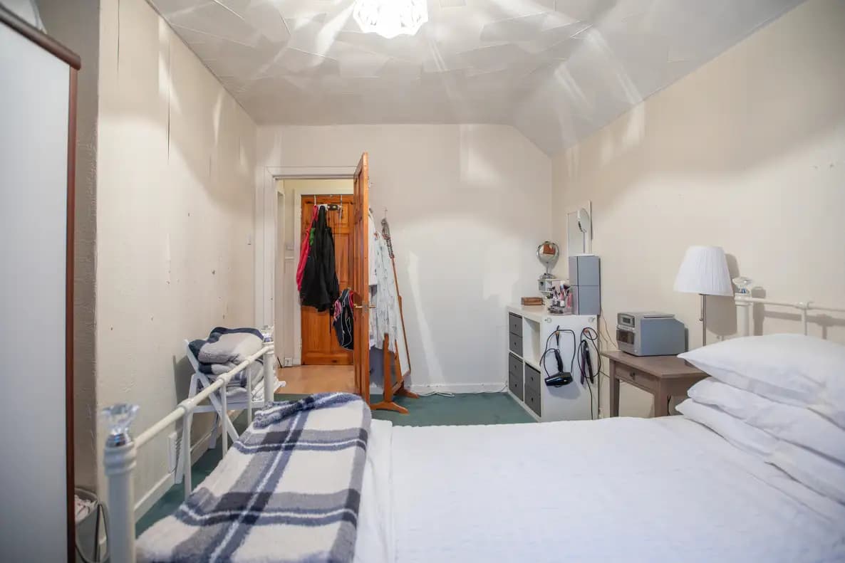 property photo 17 of 26