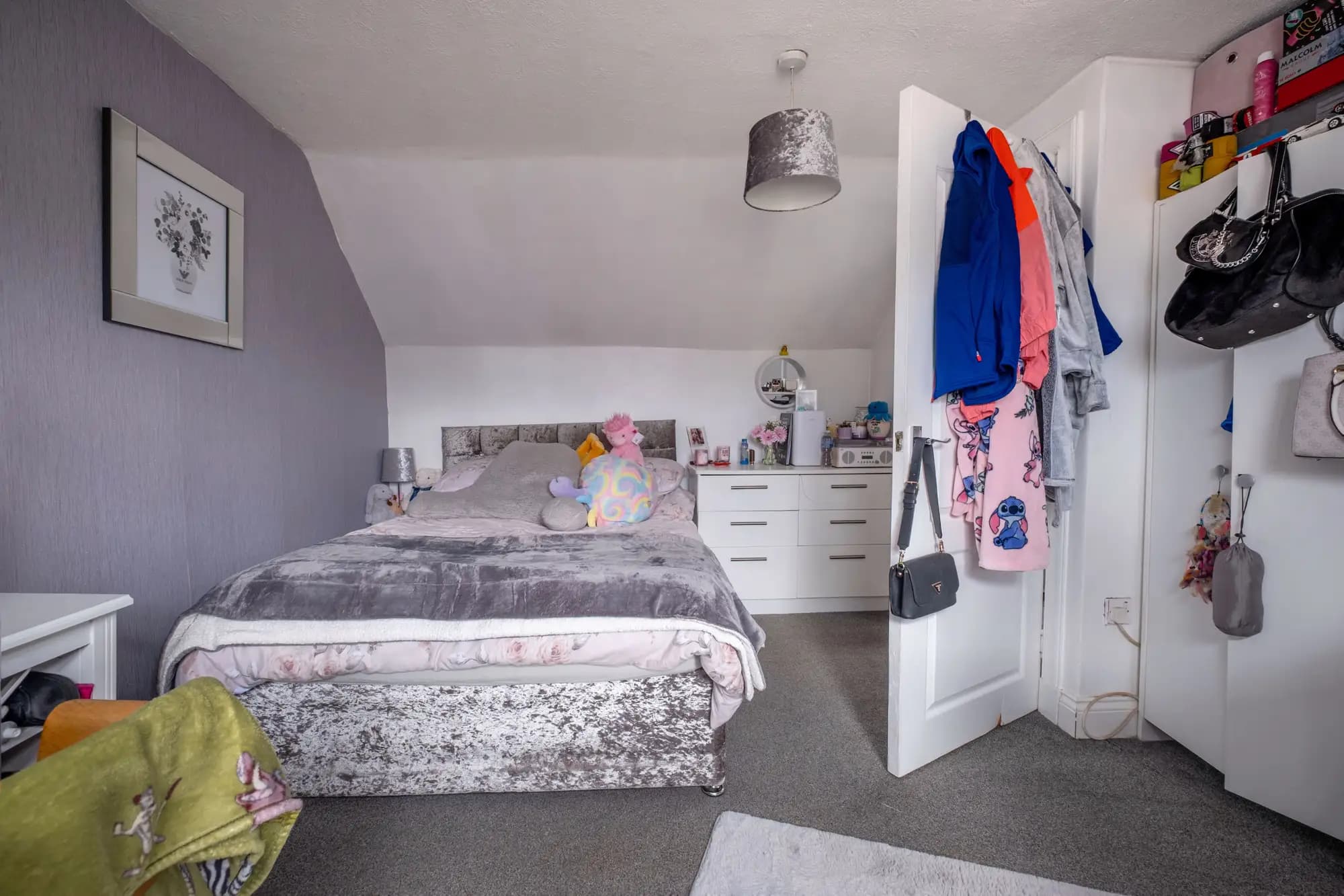 property photo 15 of 27