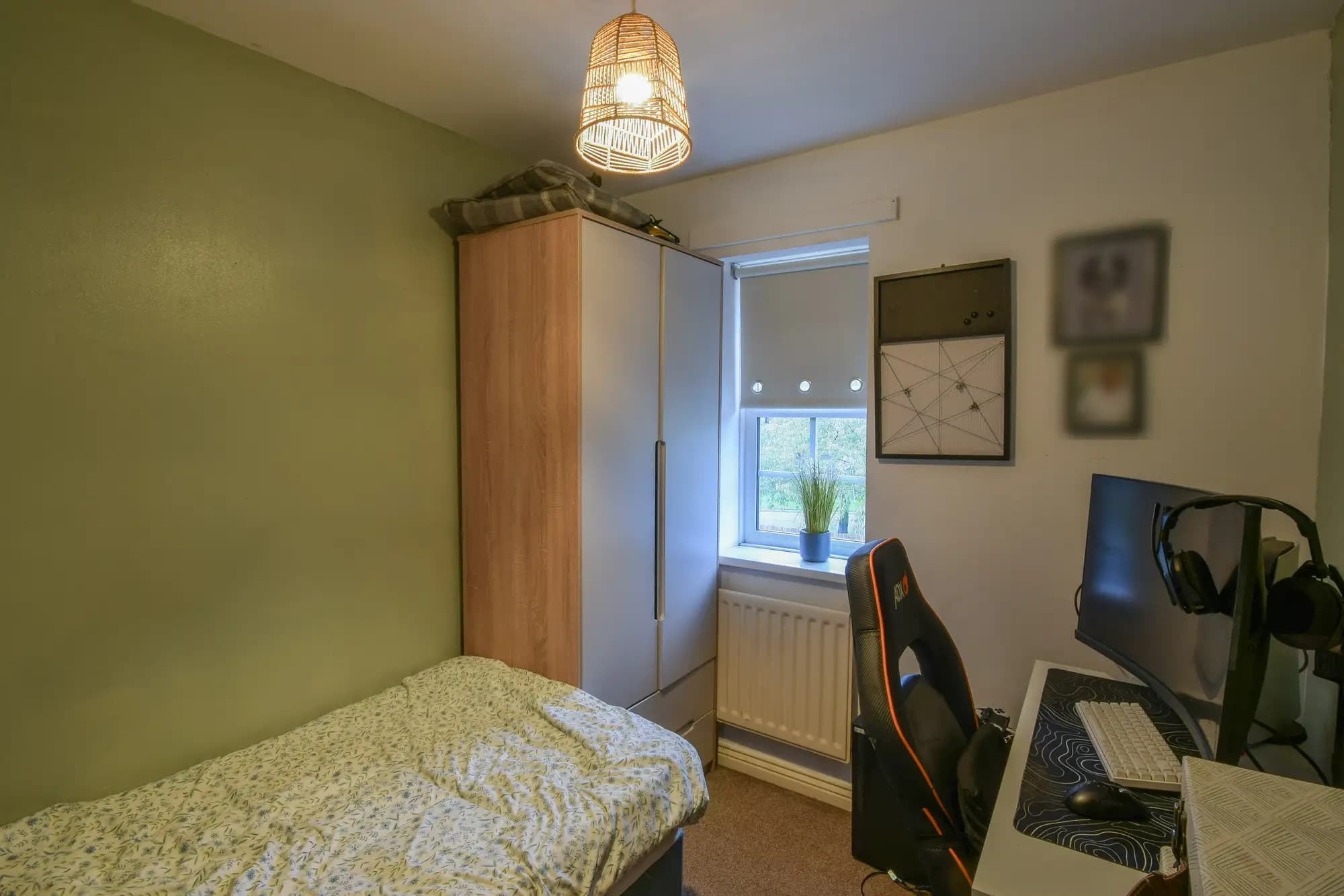 property photo 11 of 15