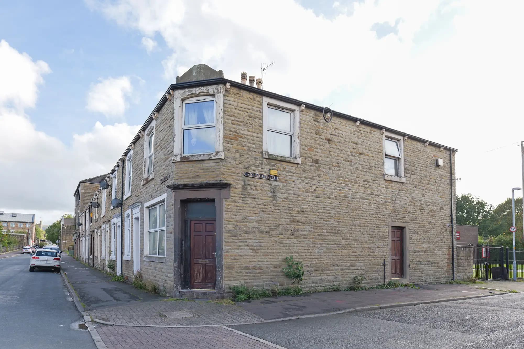 property photo 1 of 22