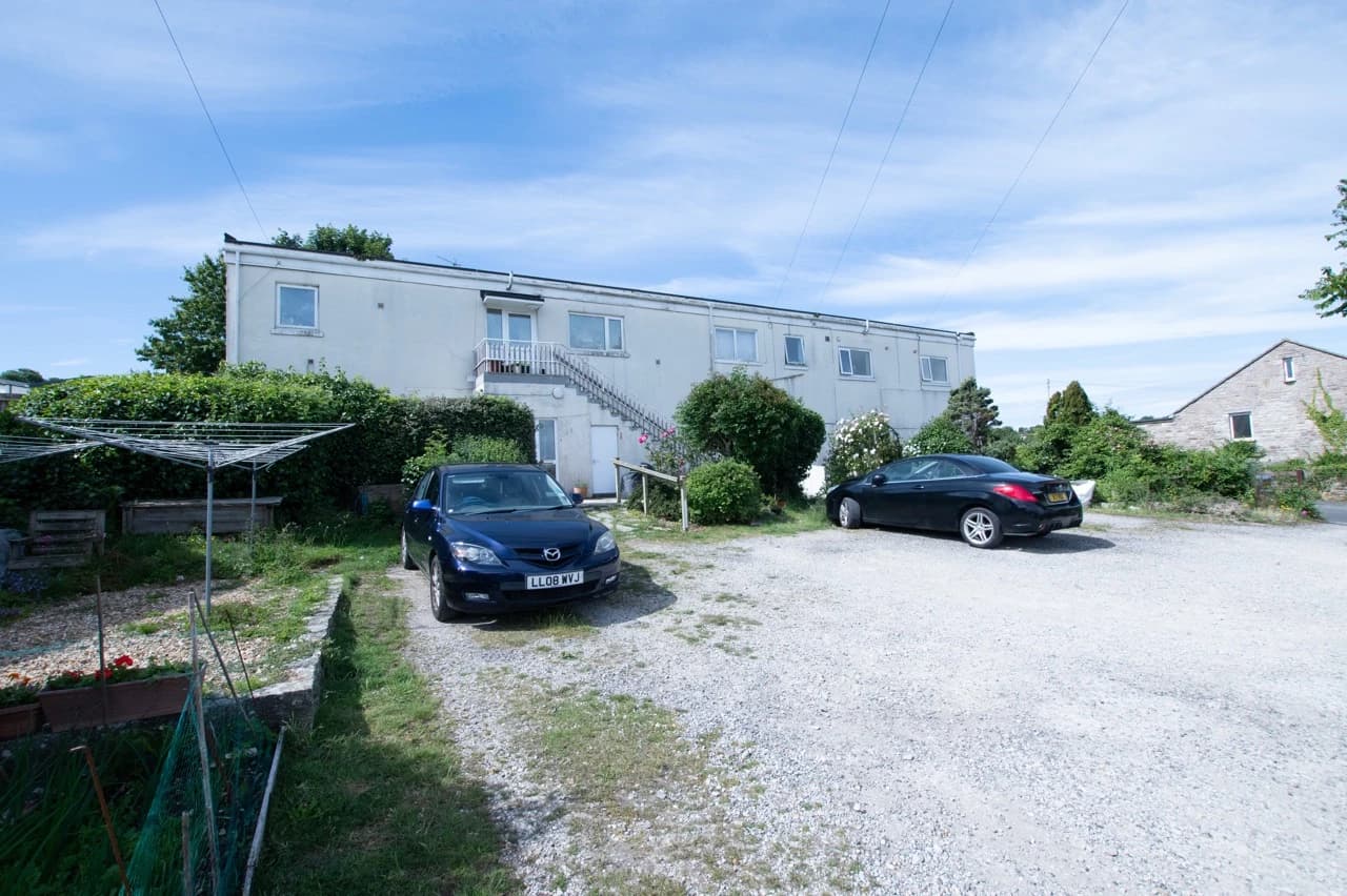 property photo 17 of 19