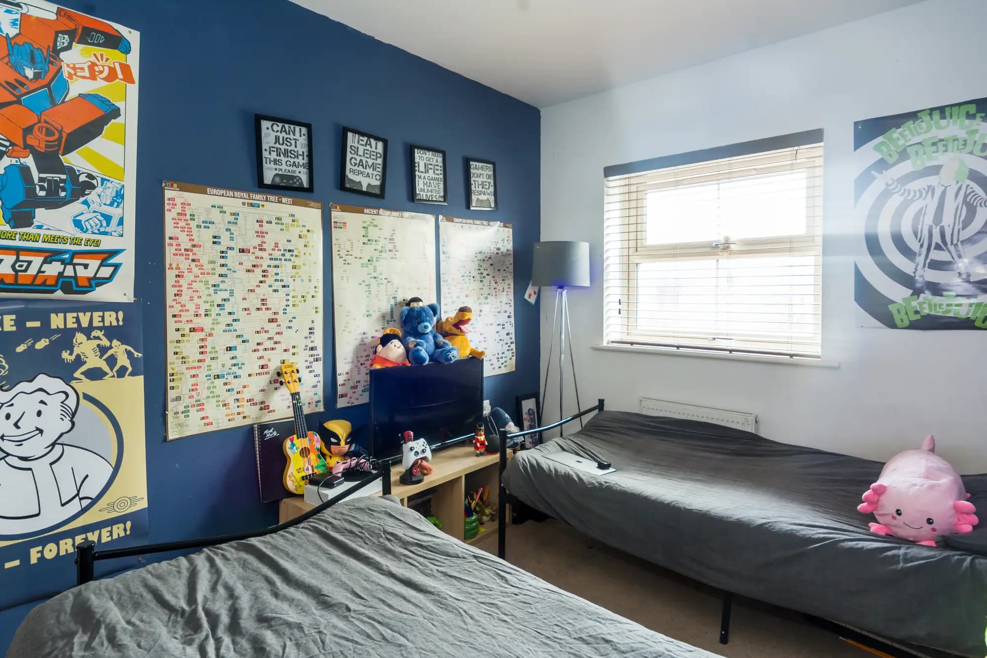 property photo 18 of 36