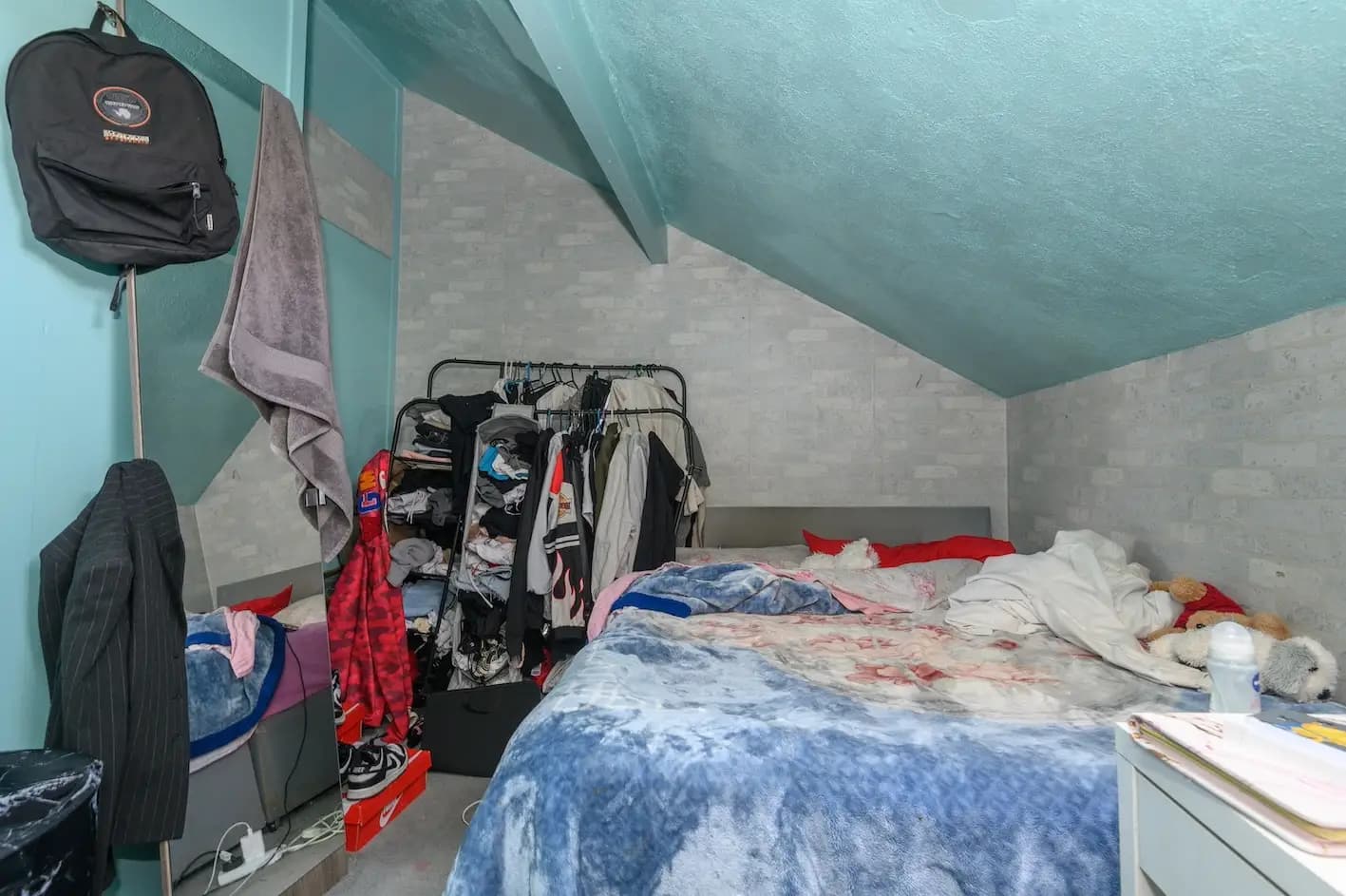 property photo 18 of 22