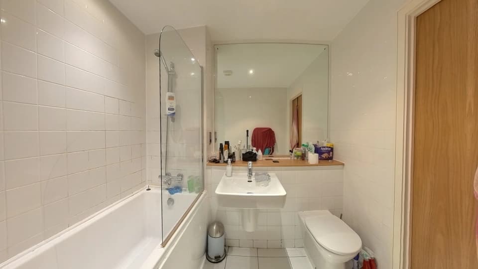 property photo 9 of 21