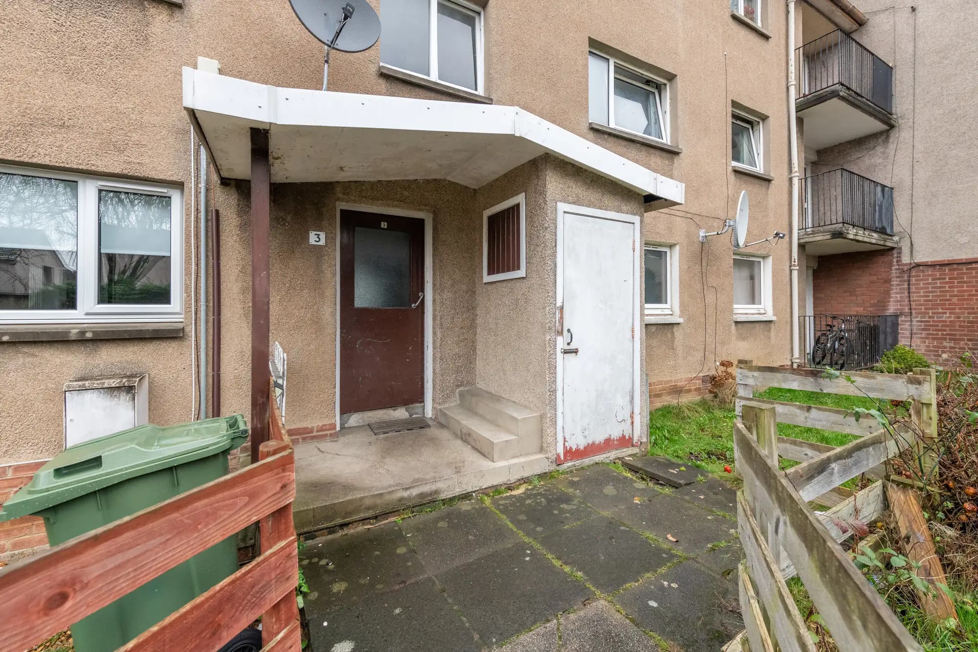 property photo 22 of 27