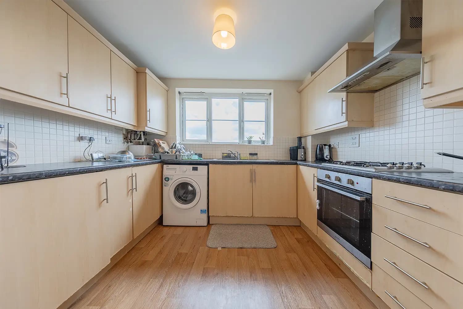 property photo 6 of 25