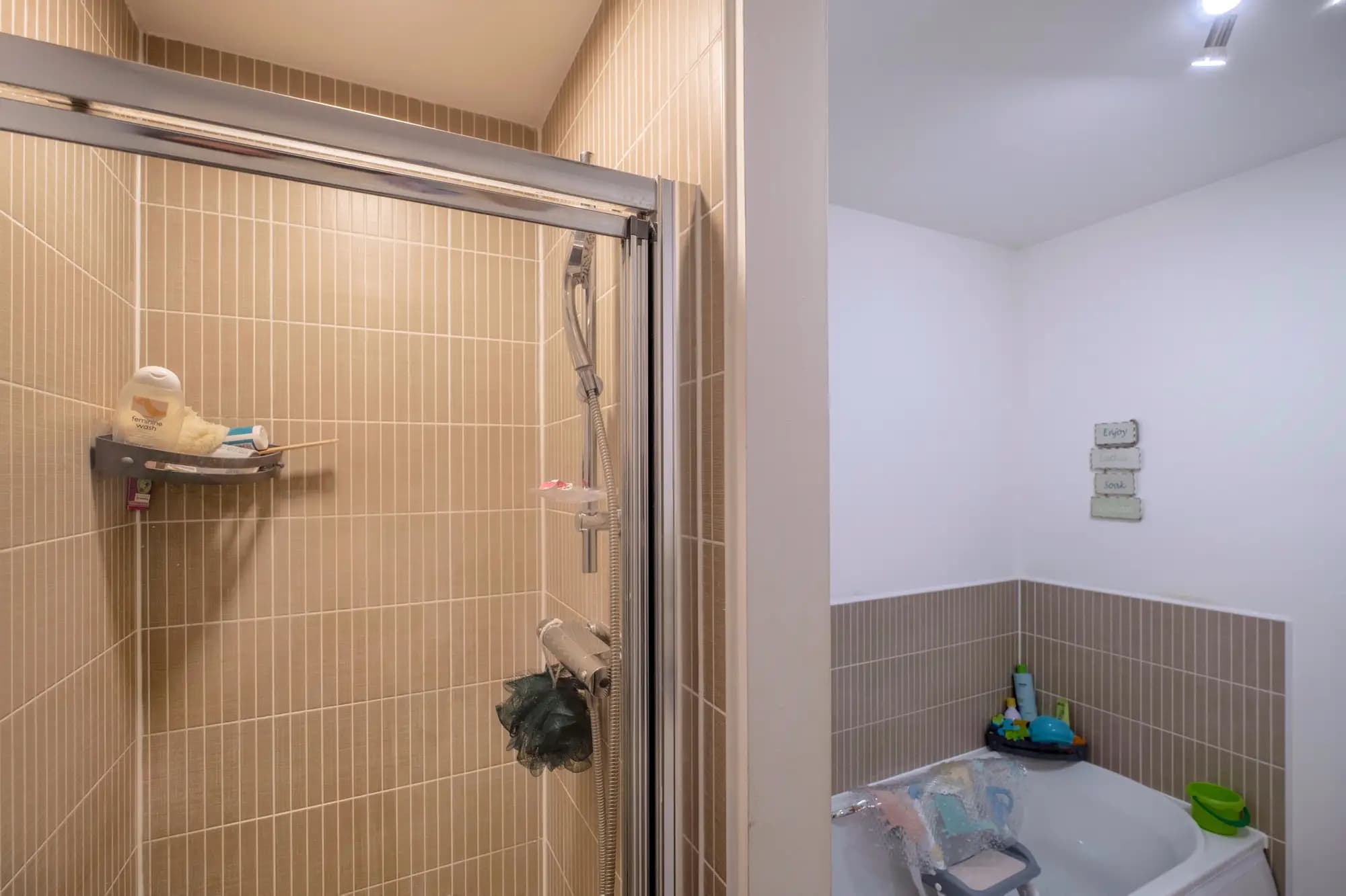 property photo 15 of 34