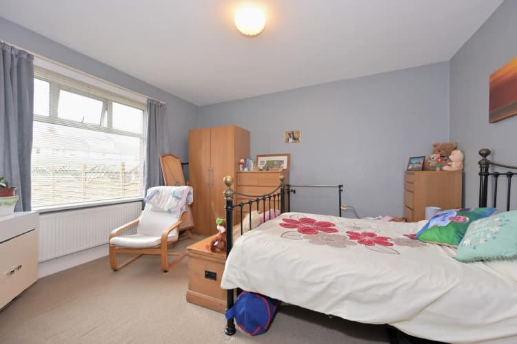 property photo 10 of 16