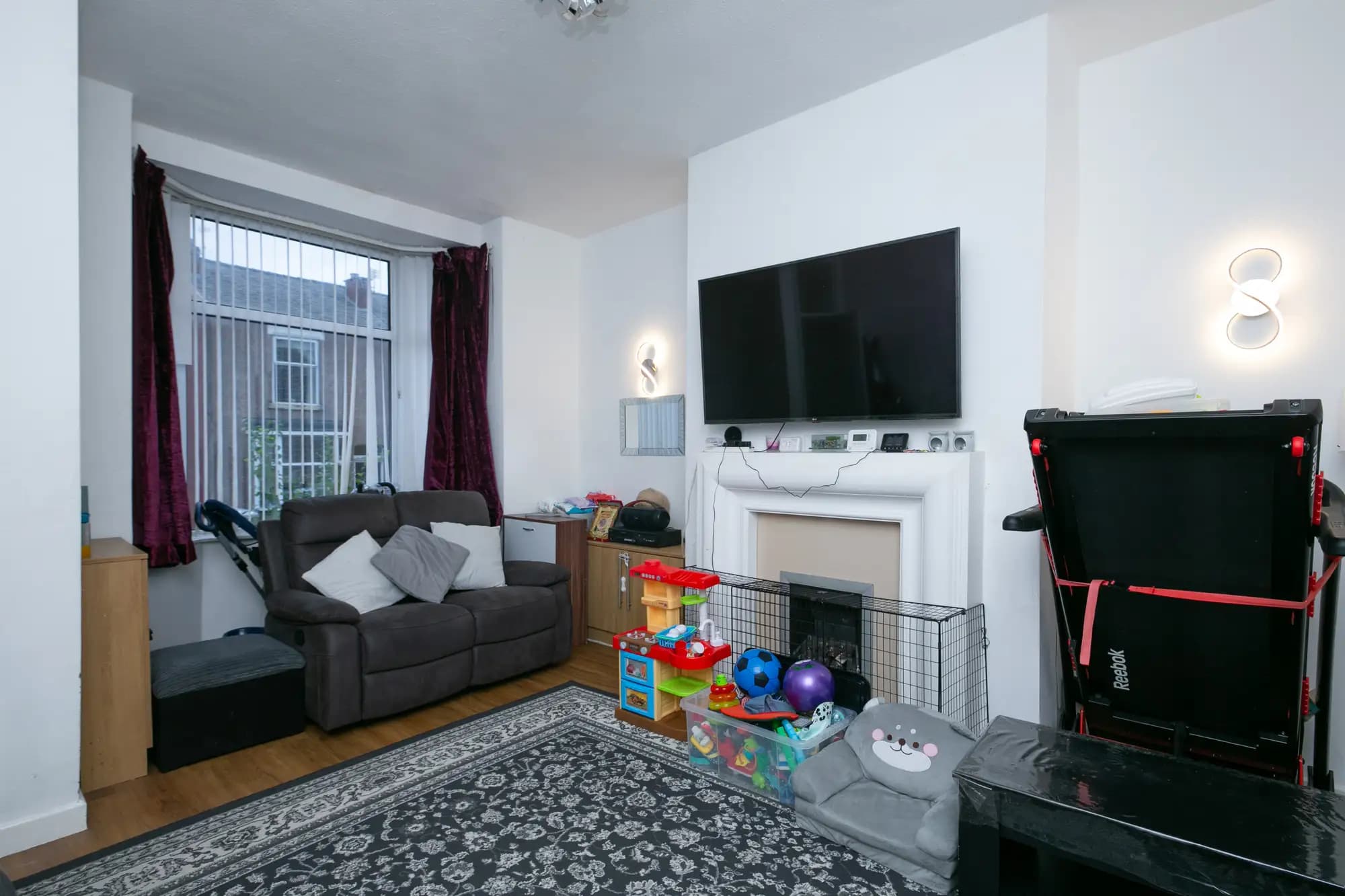 property photo 3 of 22