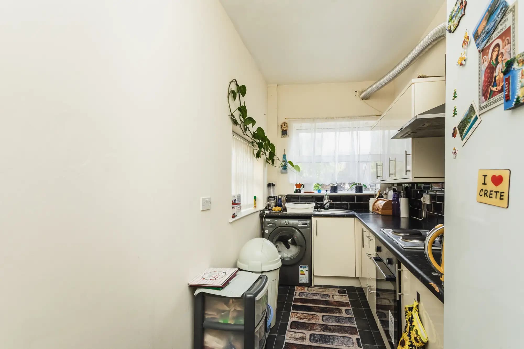 property photo 6 of 28