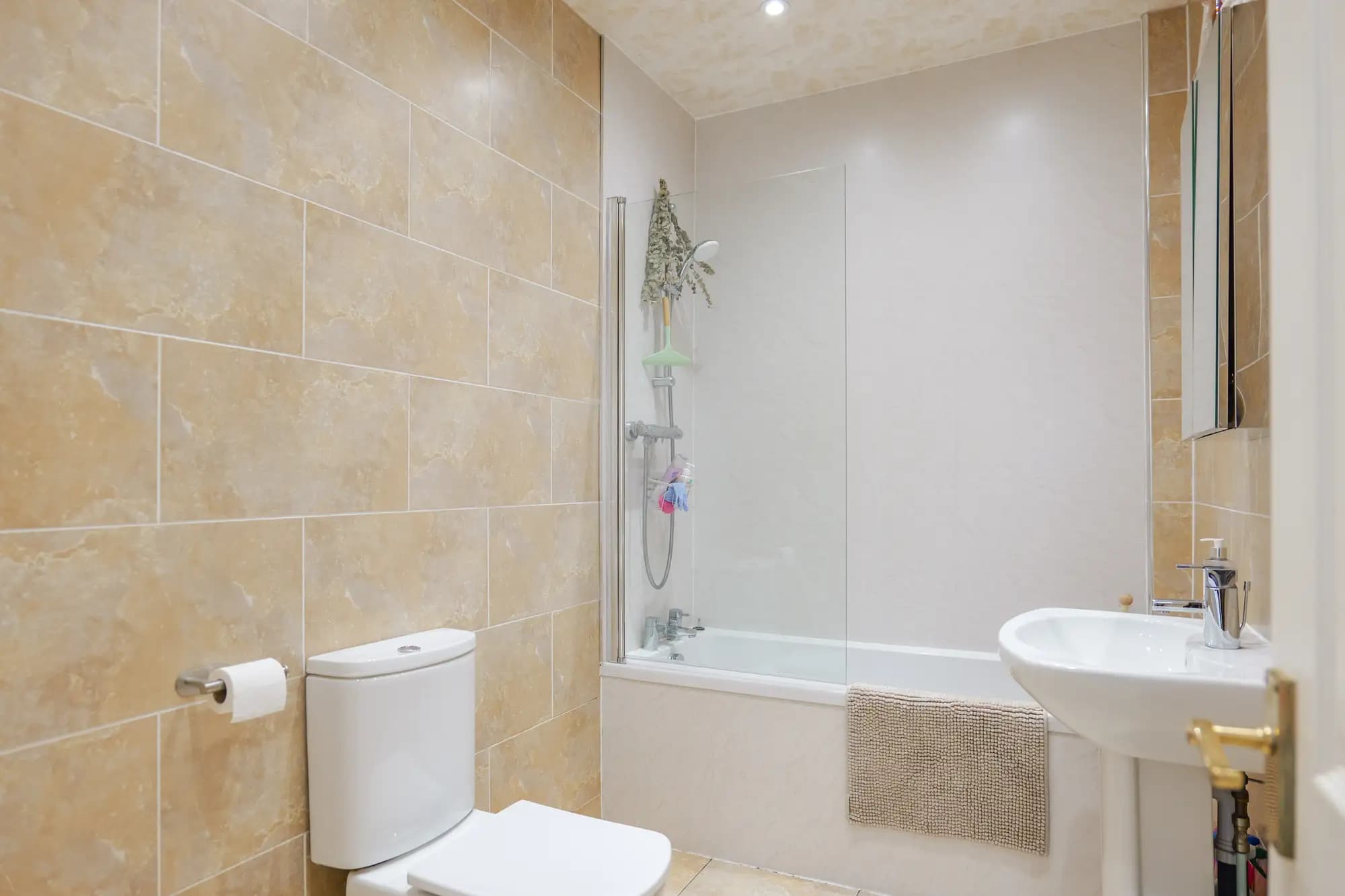property photo 13 of 31