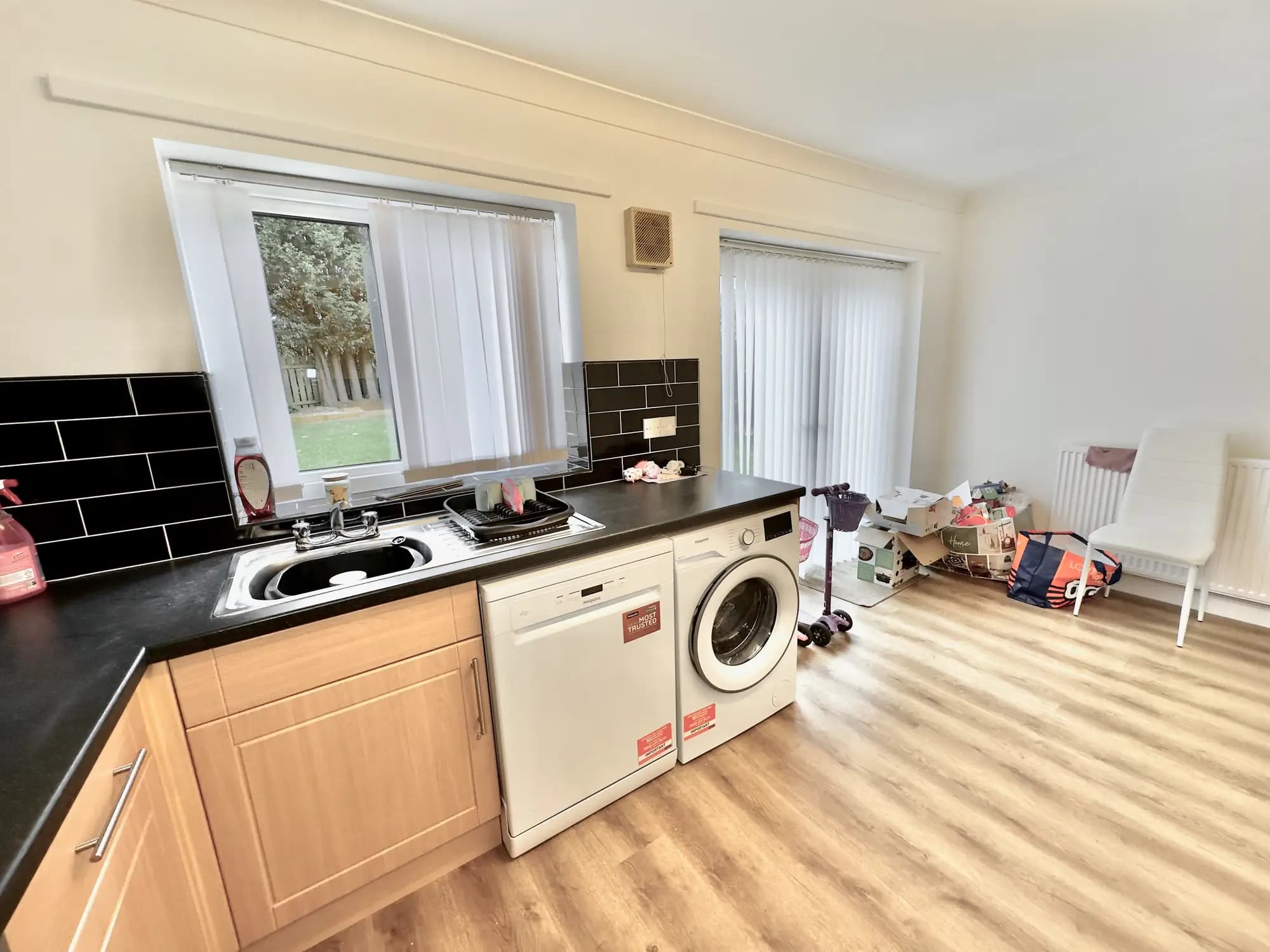 property photo 6 of 25