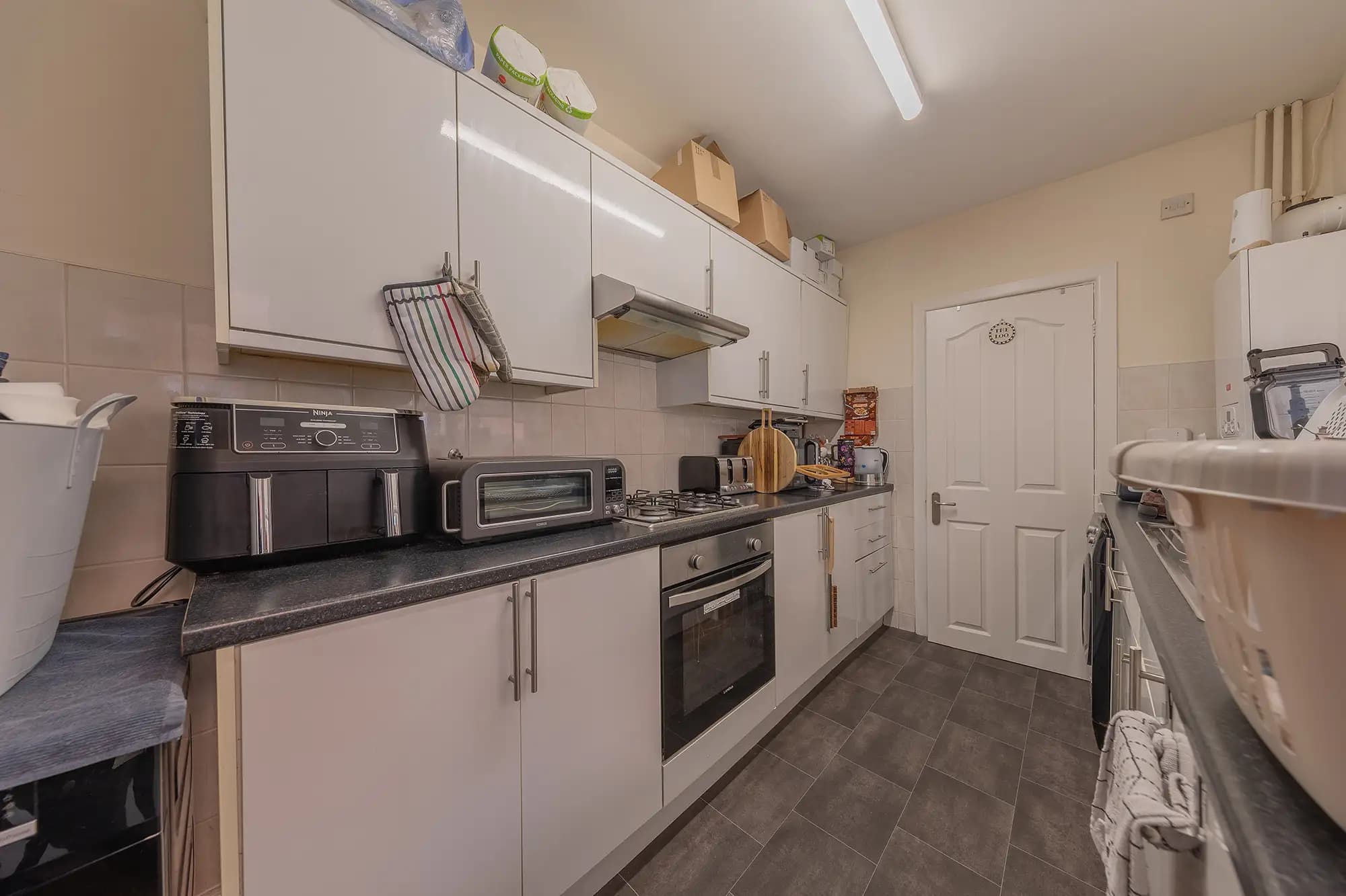 property photo 6 of 22