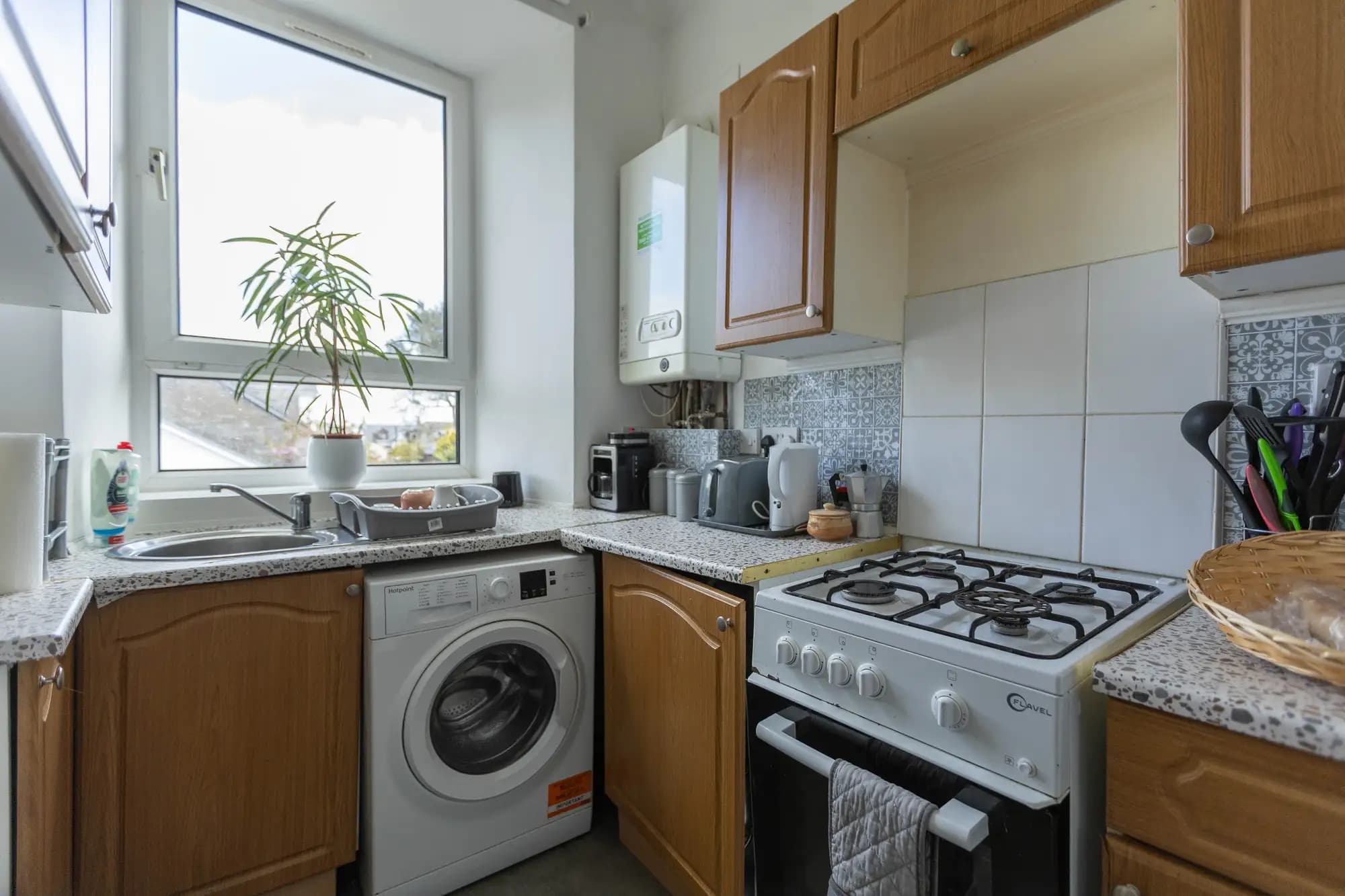 property photo 5 of 26