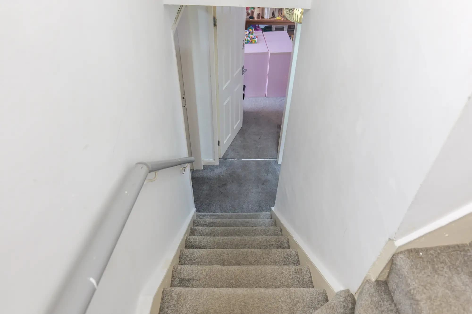 property photo 21 of 27