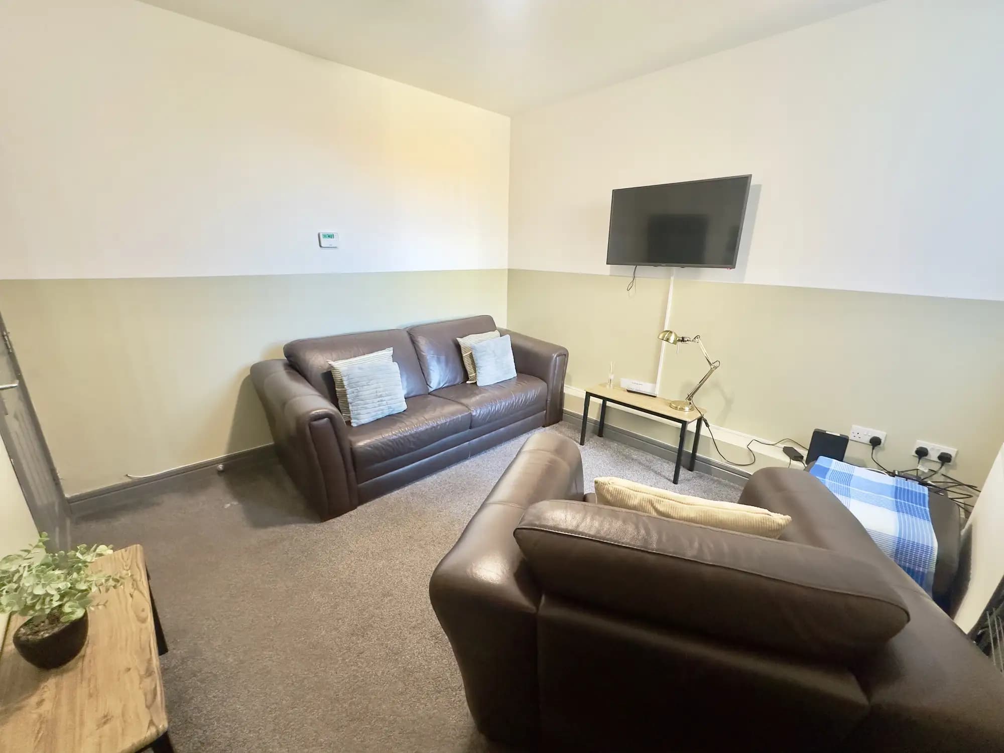 property photo 2 of 27