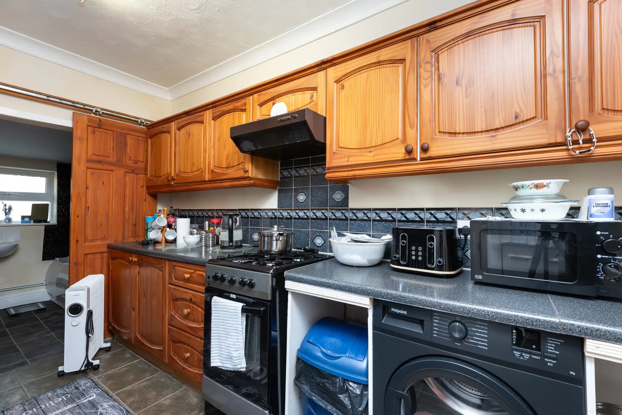 property photo 5 of 25