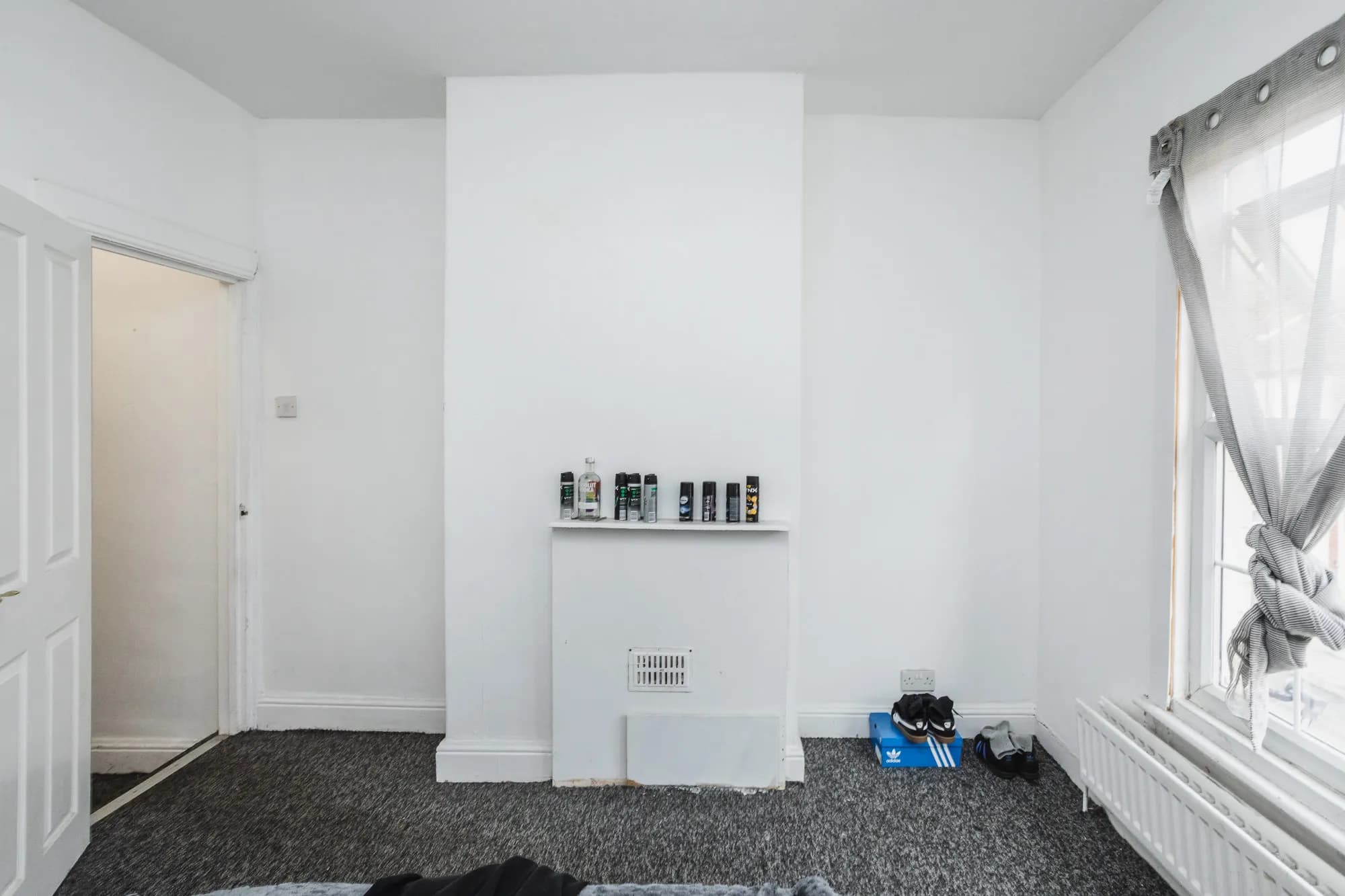 property photo 18 of 29